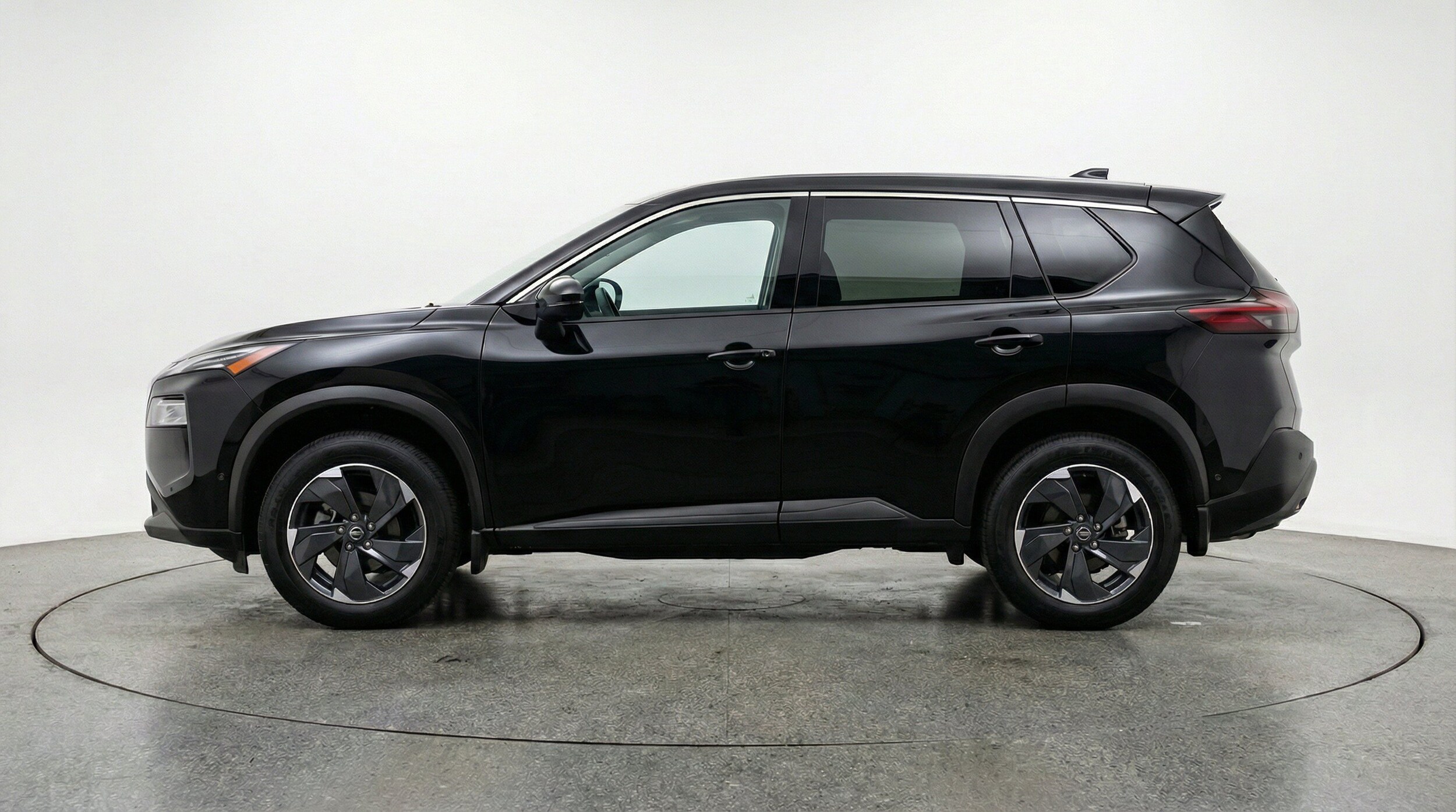 Thumbnail: 2025 Nissan Rogue - 5