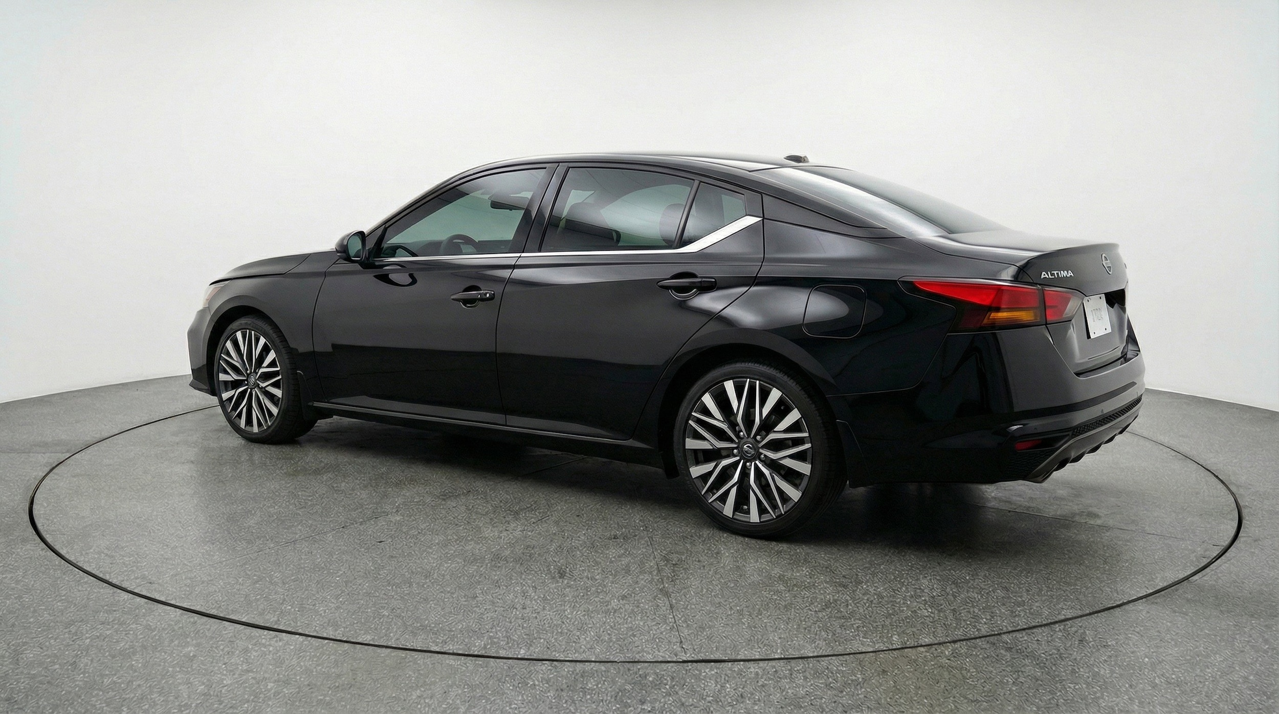 Thumbnail: 2025 Nissan Altima - 6