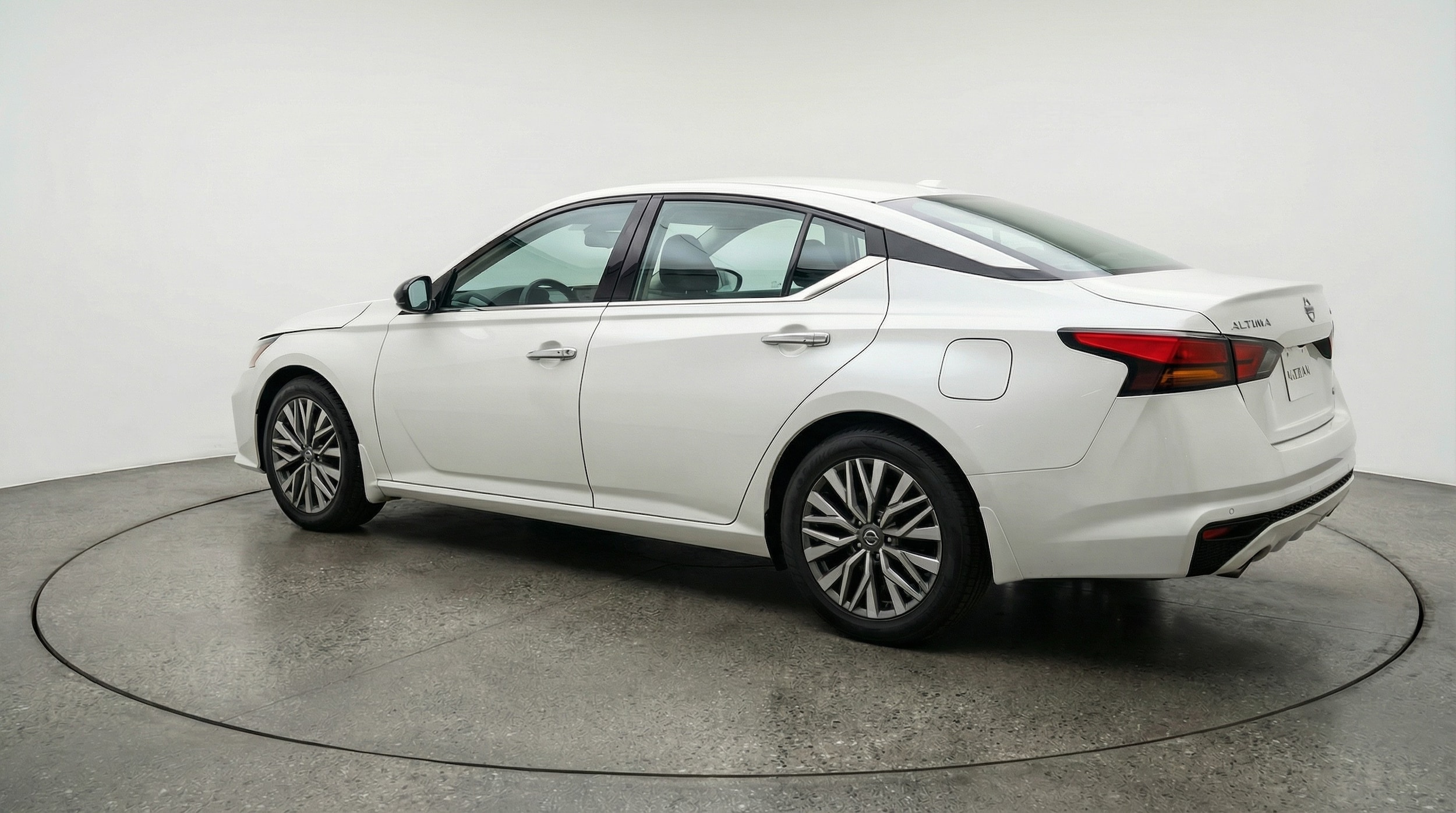 Thumbnail: 2025 Nissan Altima - 5