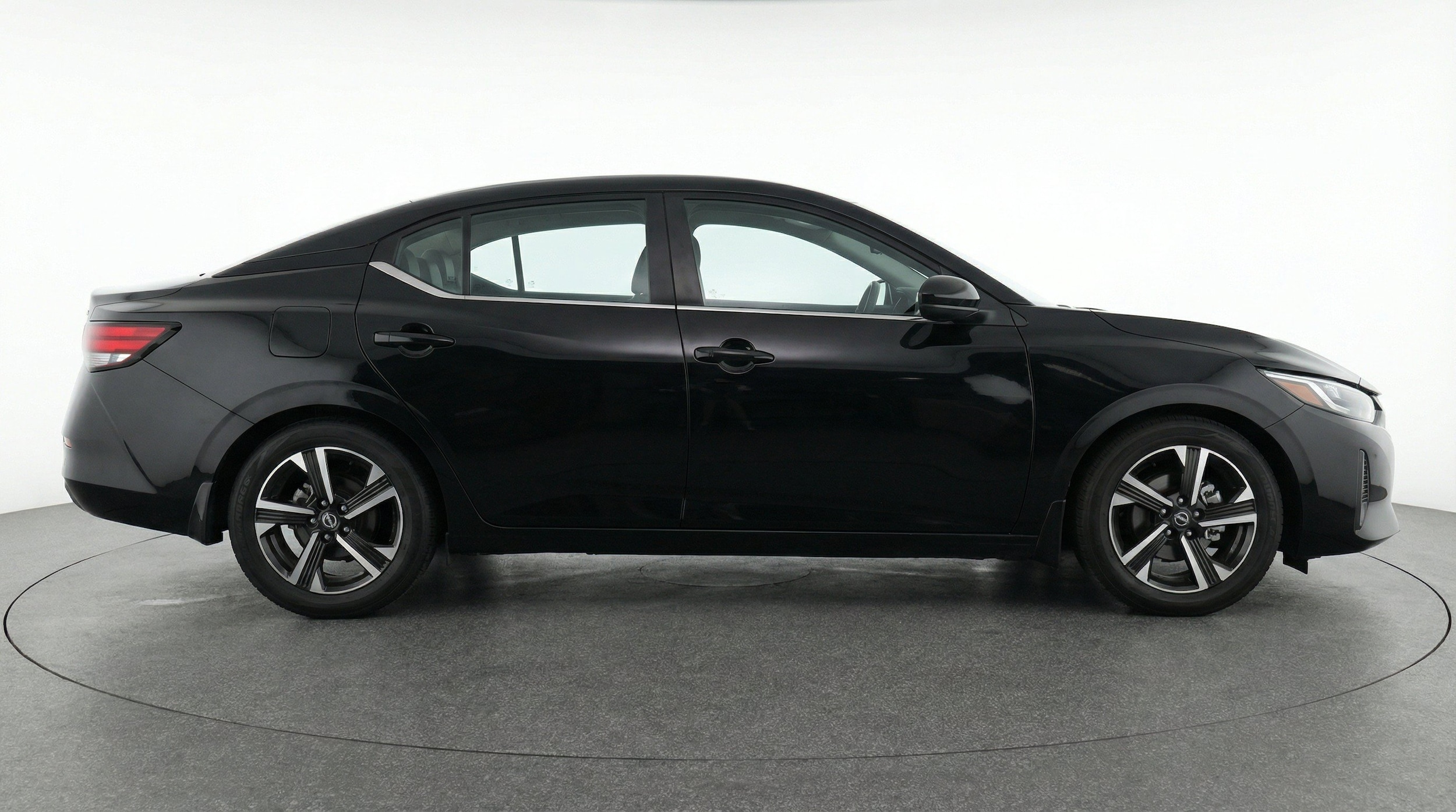 Thumbnail: 2025 Nissan Sentra - 11
