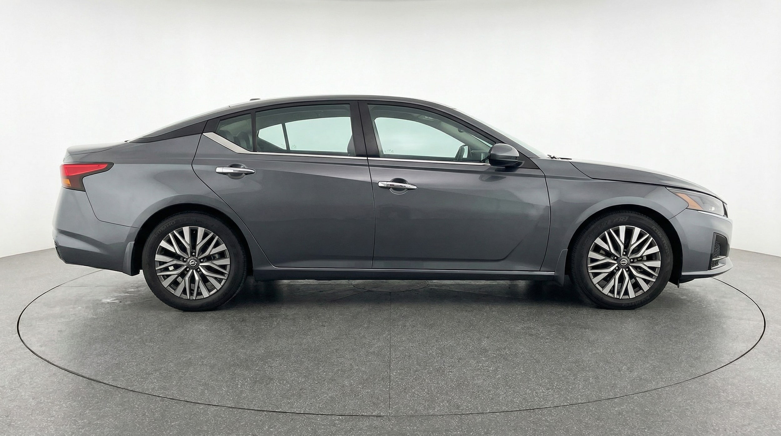 Thumbnail: 2025 Nissan Altima - 8