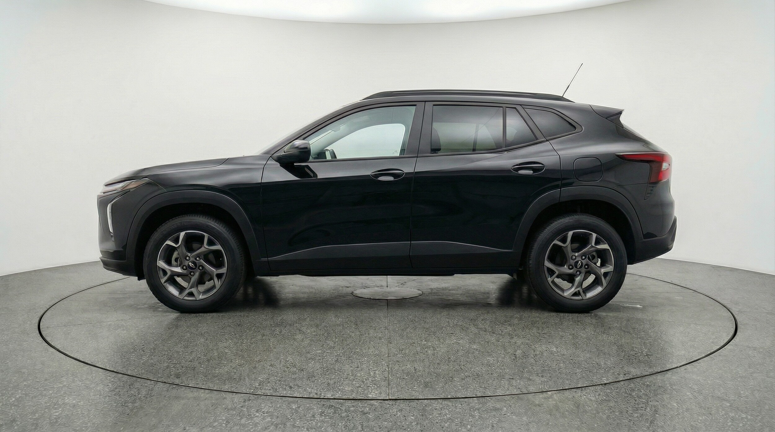 Thumbnail: 2025 Chevrolet Trax - 4