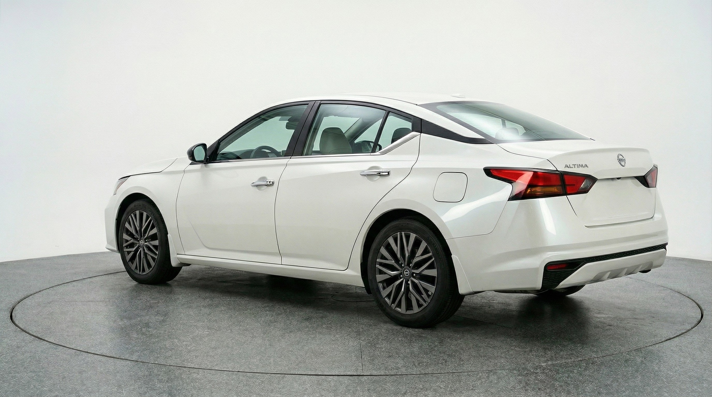 Thumbnail: 2025 Nissan Altima - 6