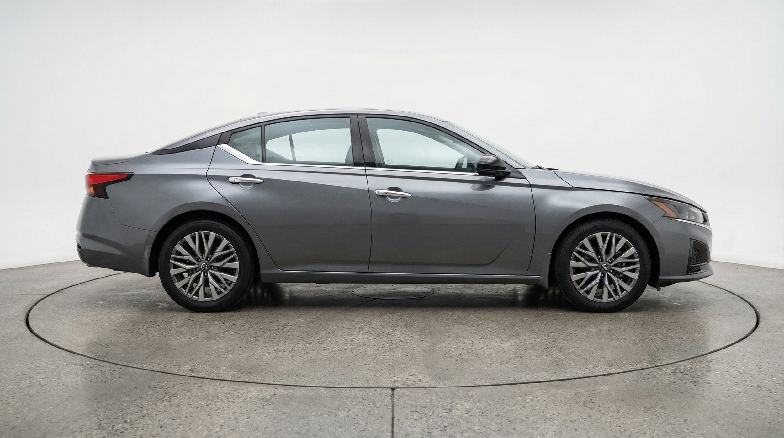 Thumbnail: 2025 Nissan Altima - 8