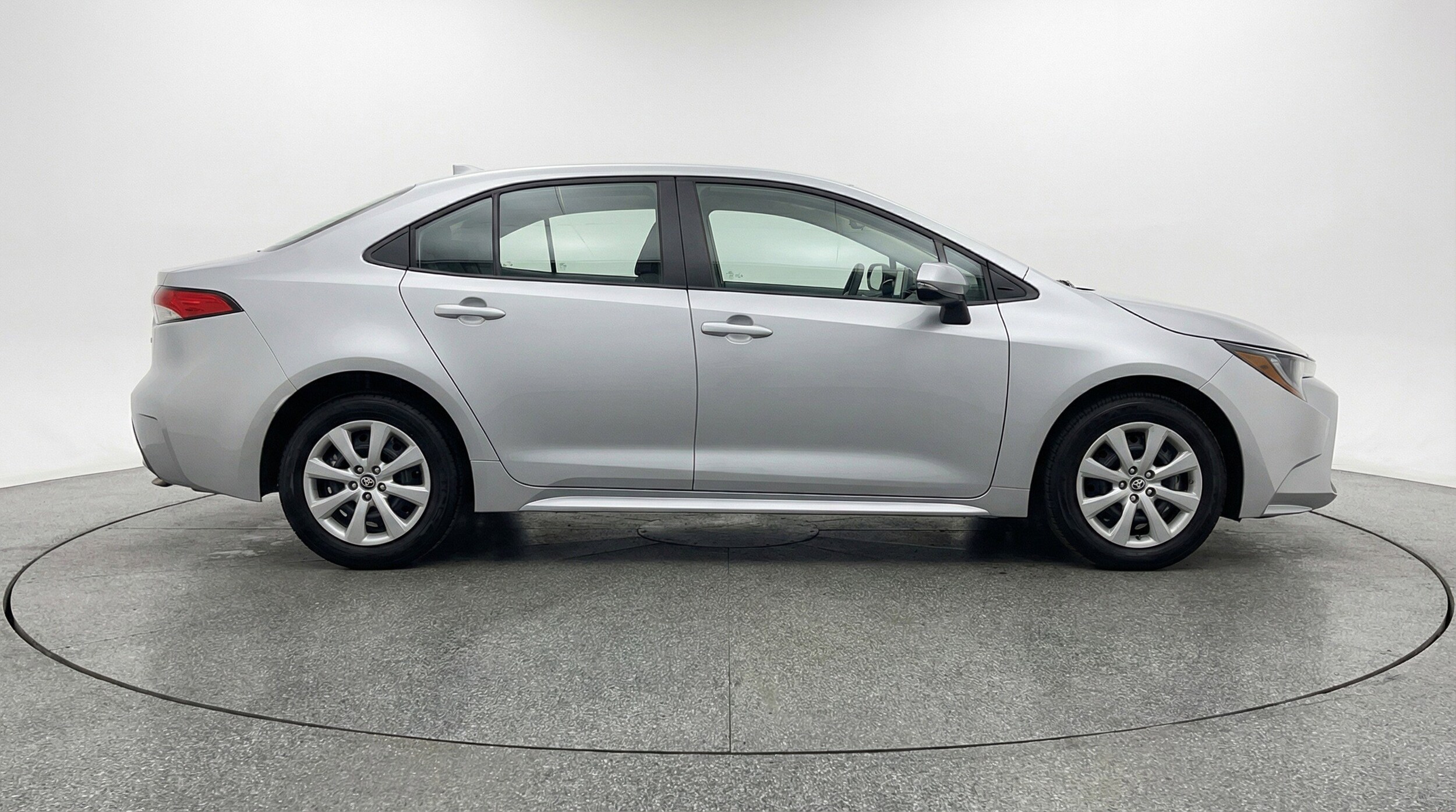 Thumbnail: 2025 Toyota Corolla - 11