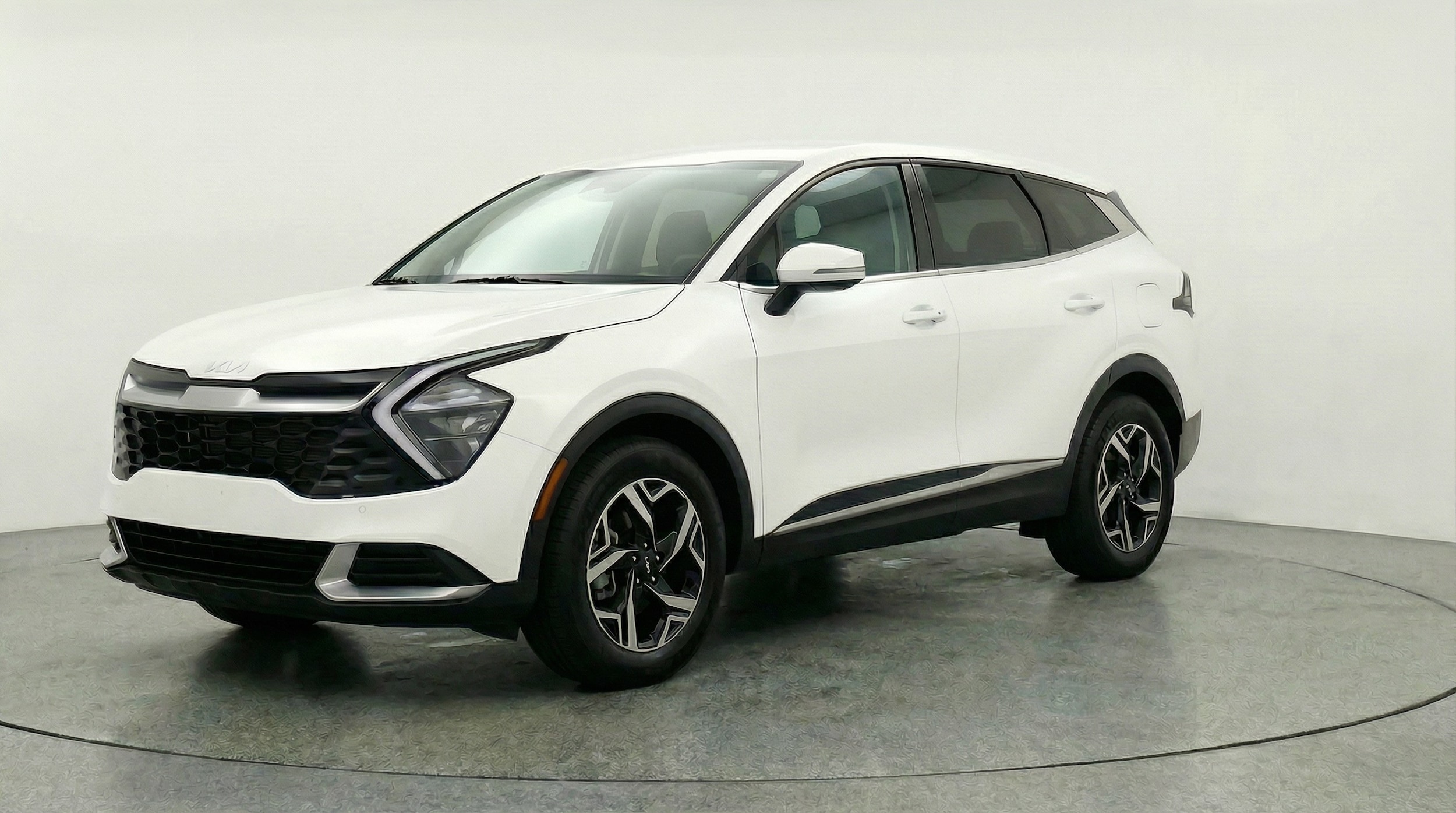 Thumbnail: 2025 Kia Sportage - 3