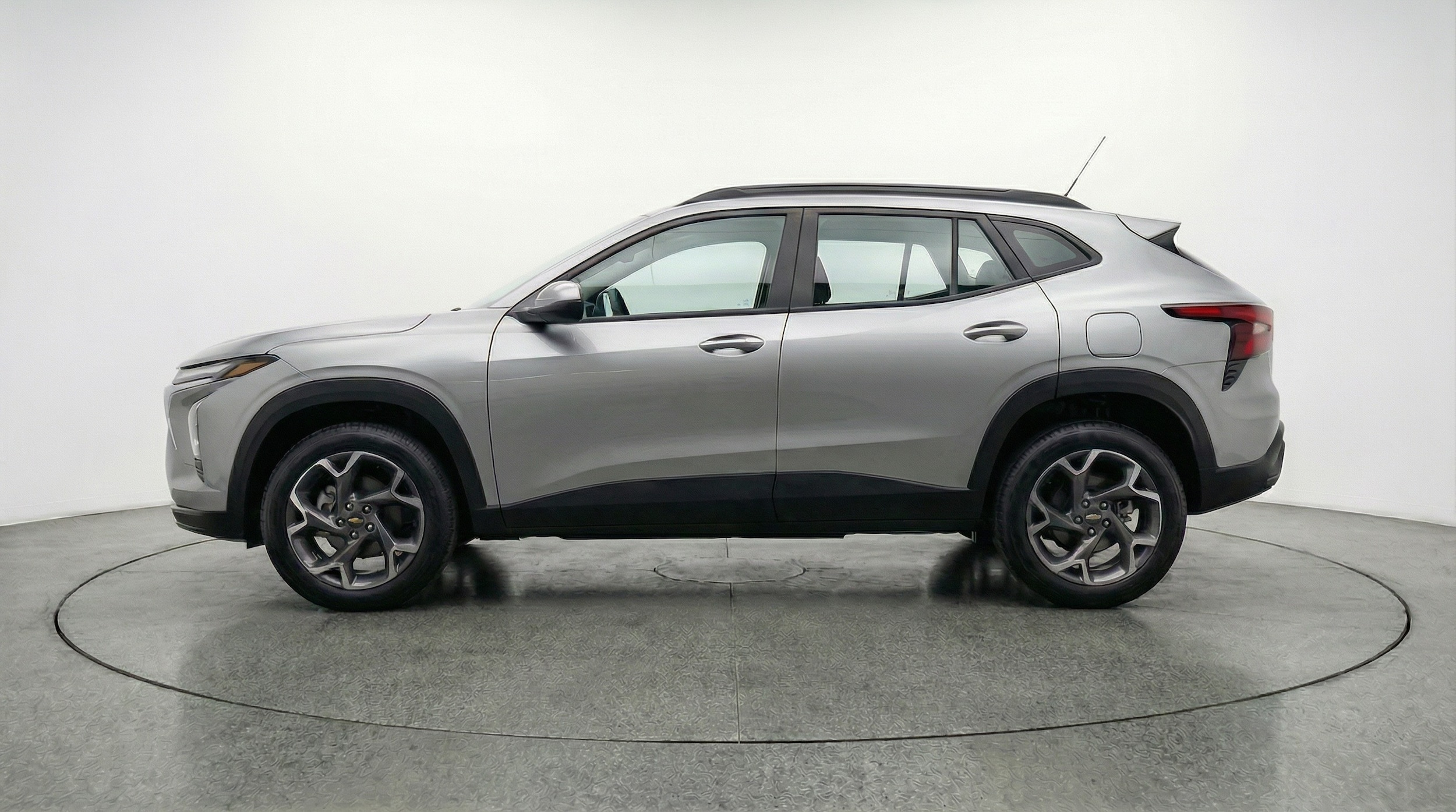 Thumbnail: 2025 Chevrolet Trax - 4