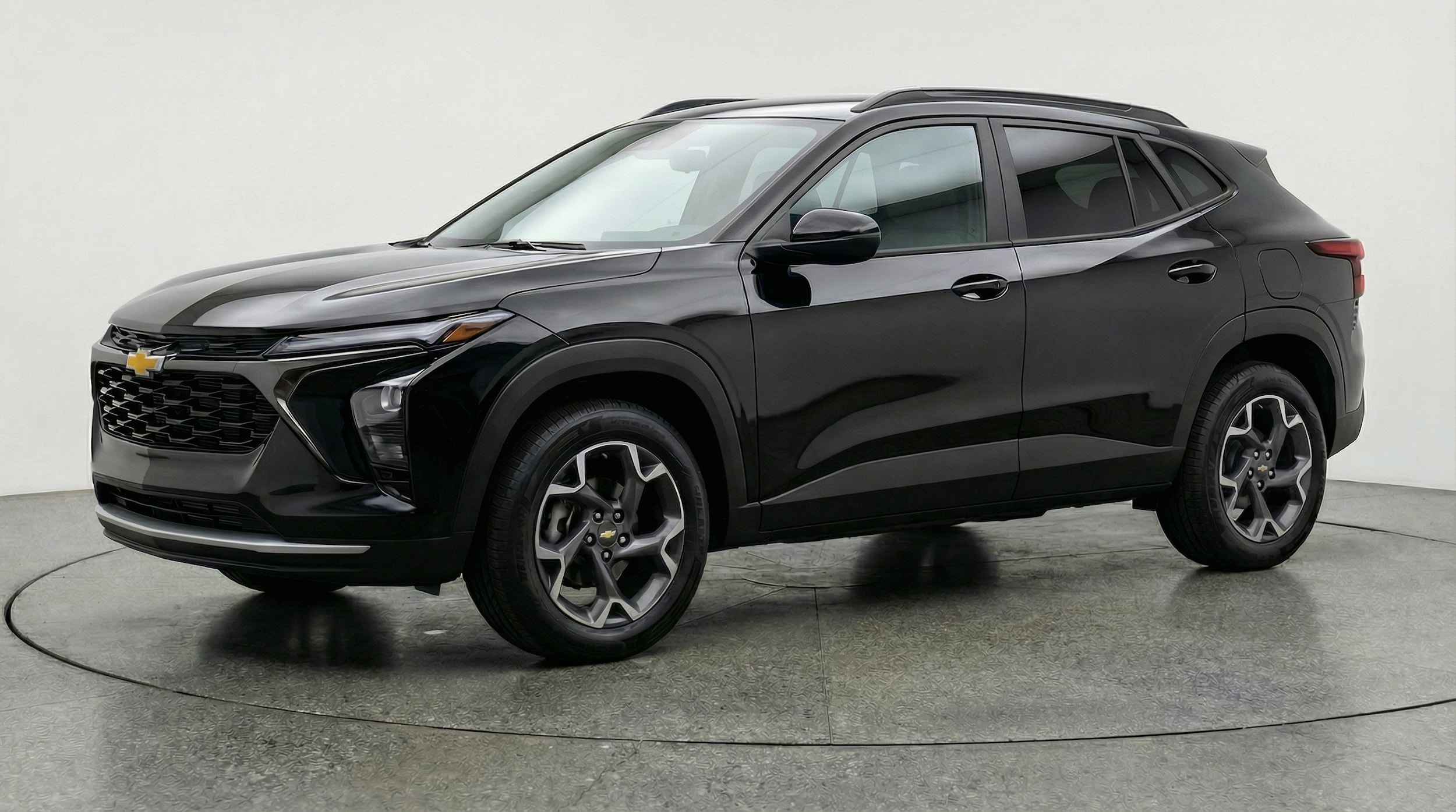 Thumbnail: 2025 Chevrolet Trax - 3