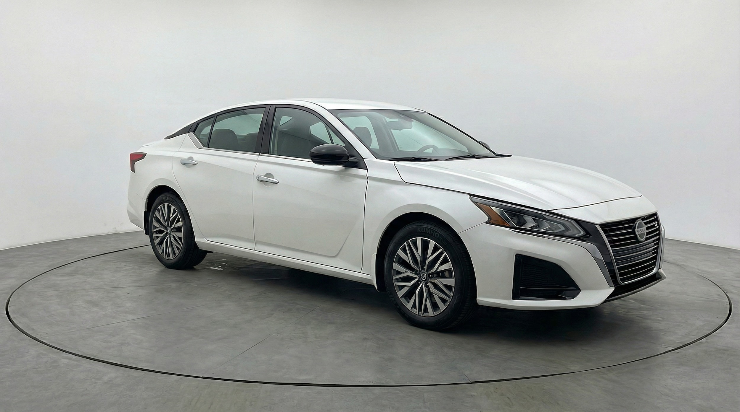 Thumbnail: 2025 Nissan Altima - 1