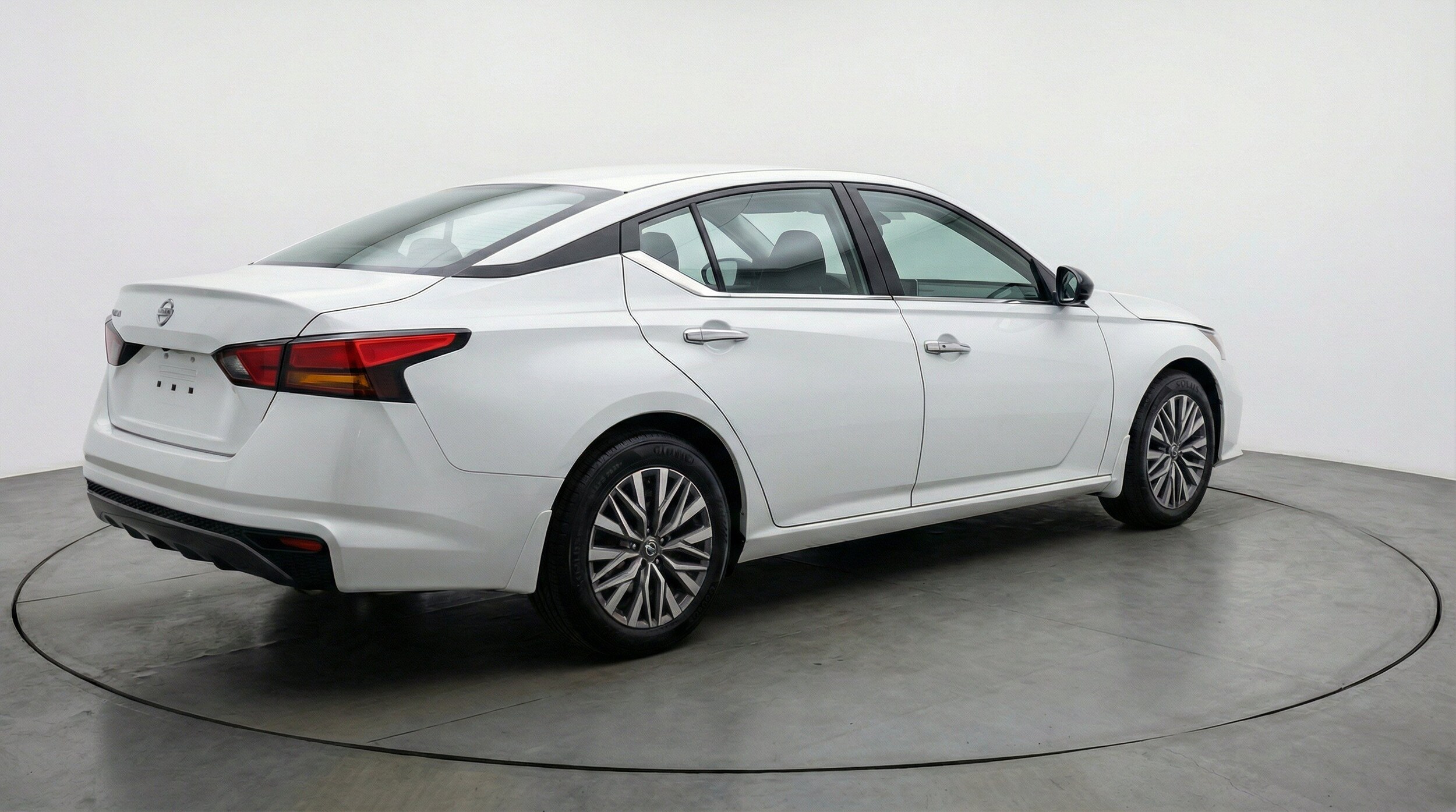 Thumbnail: 2025 Nissan Altima - 9