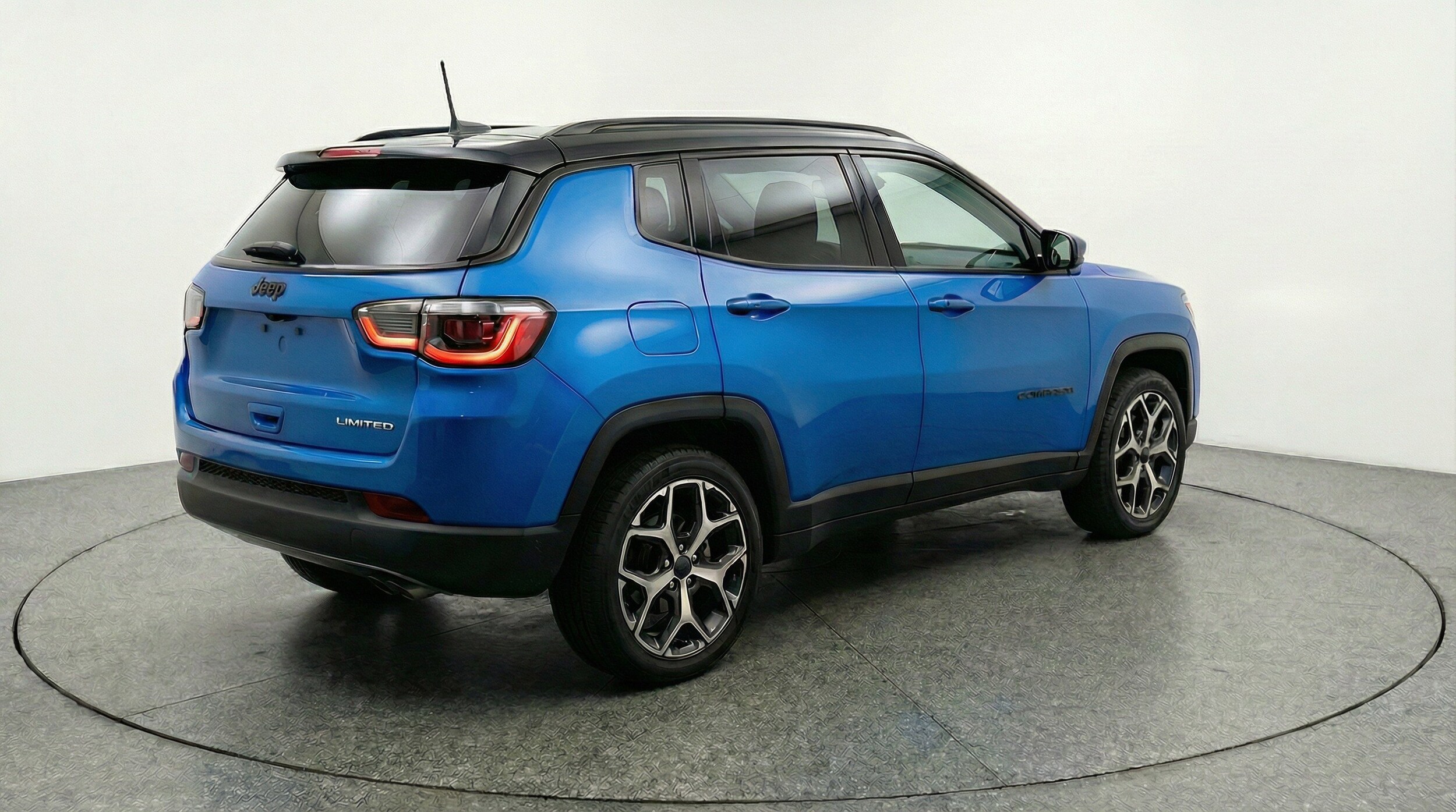 Thumbnail: 2025 Jeep Compass - 9