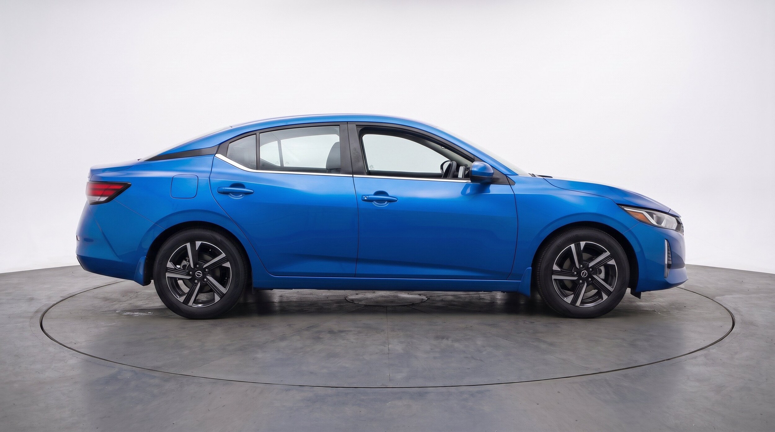 Thumbnail: 2025 Nissan Sentra - 11