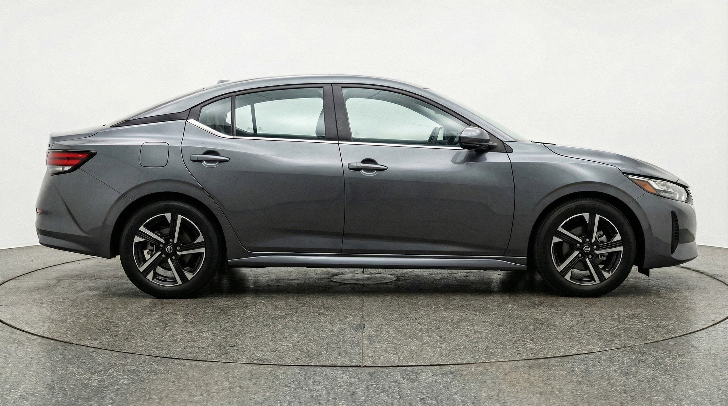 Thumbnail: 2025 Nissan Sentra - 11