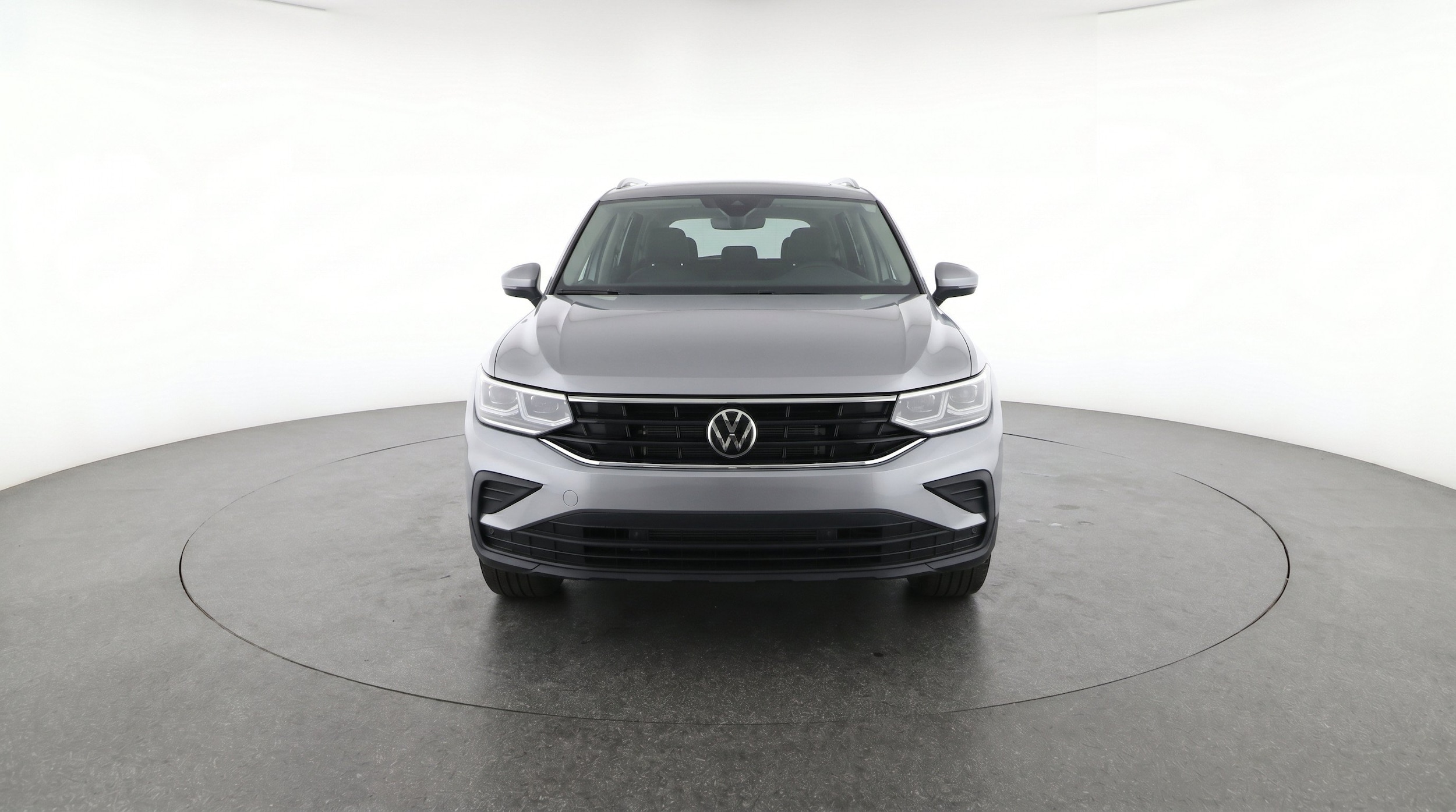 Thumbnail: 2026 Volkswagen Tiguan - 2