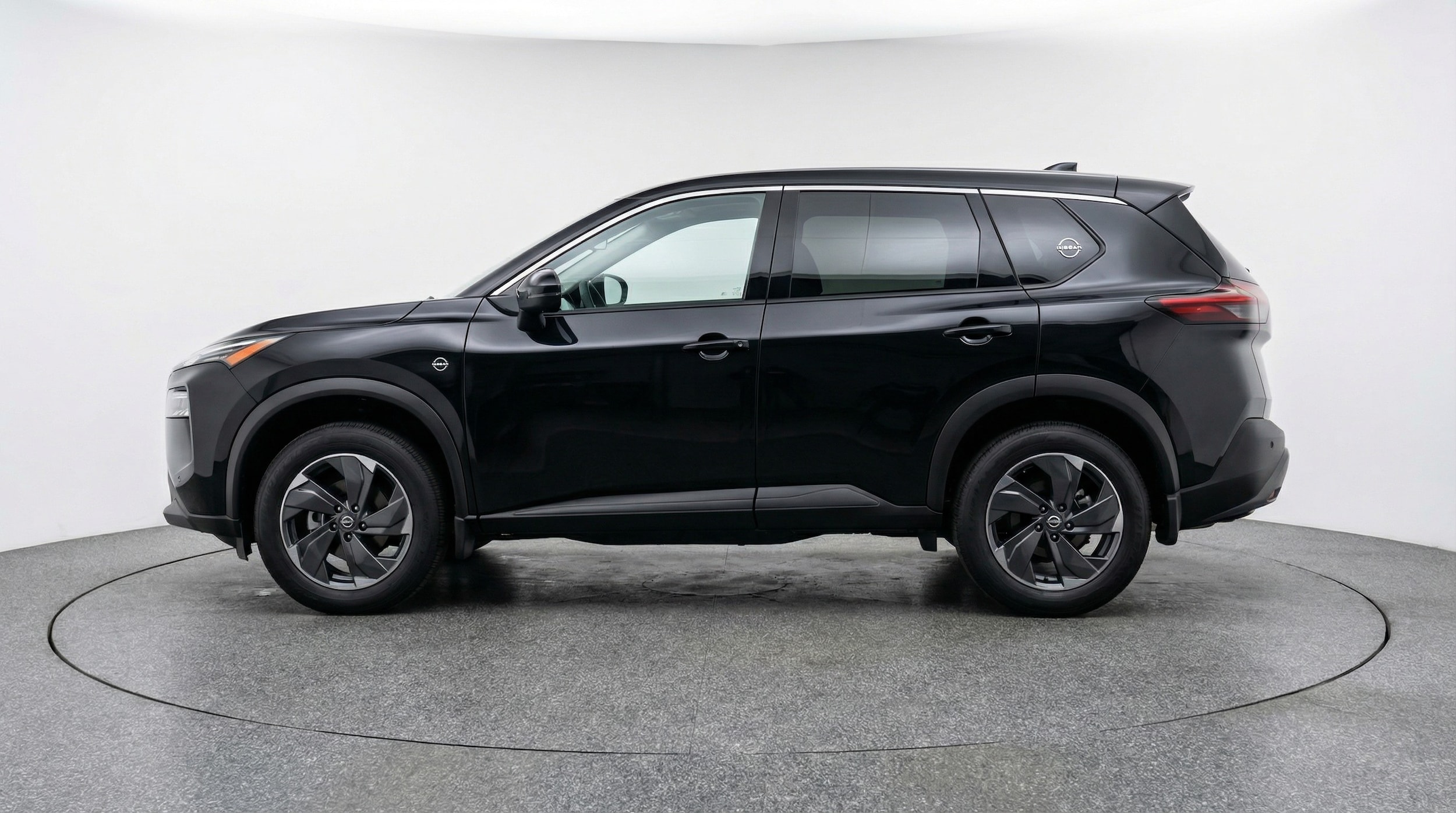 Thumbnail: 2025 Nissan Rogue - 4