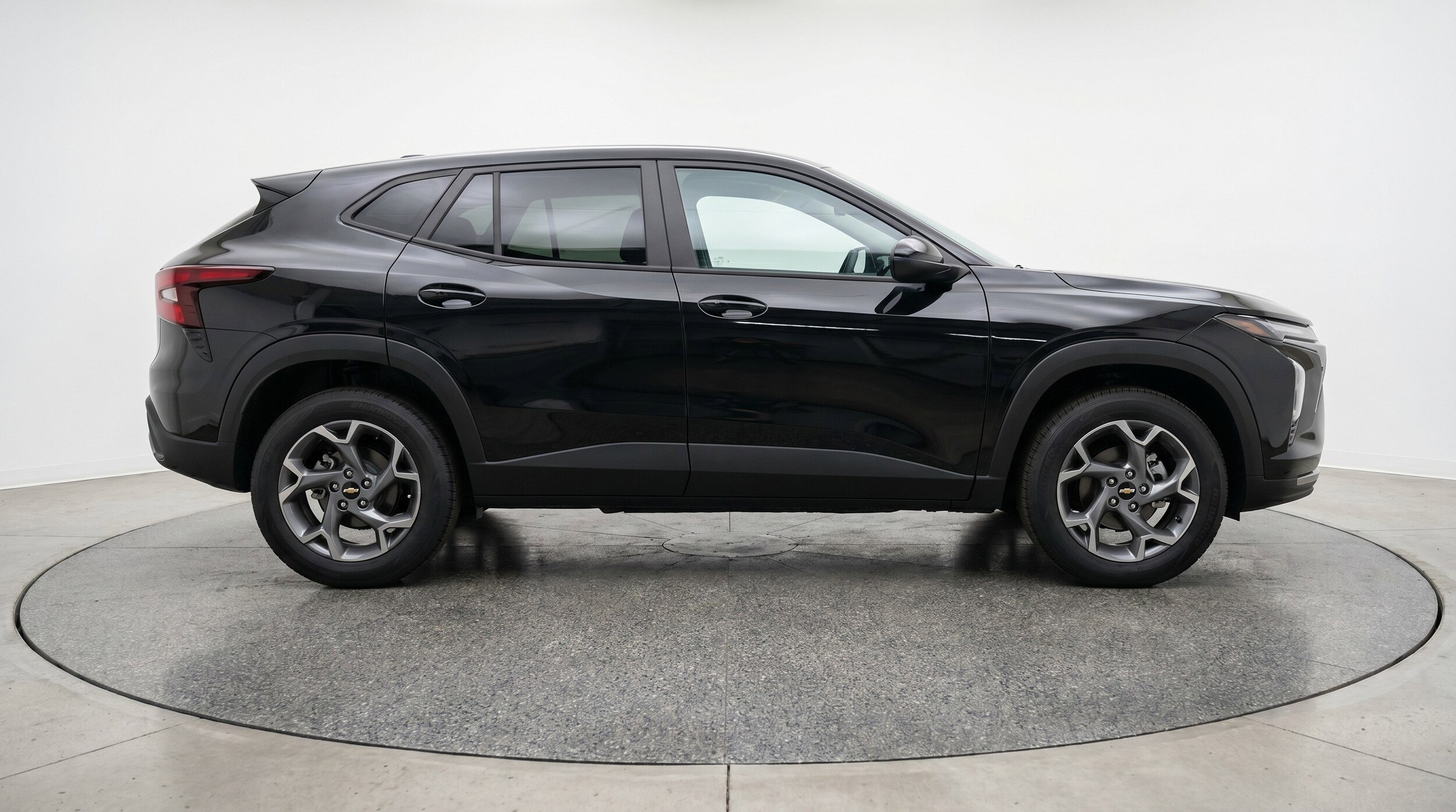 Thumbnail: 2025 Chevrolet Trax - 11