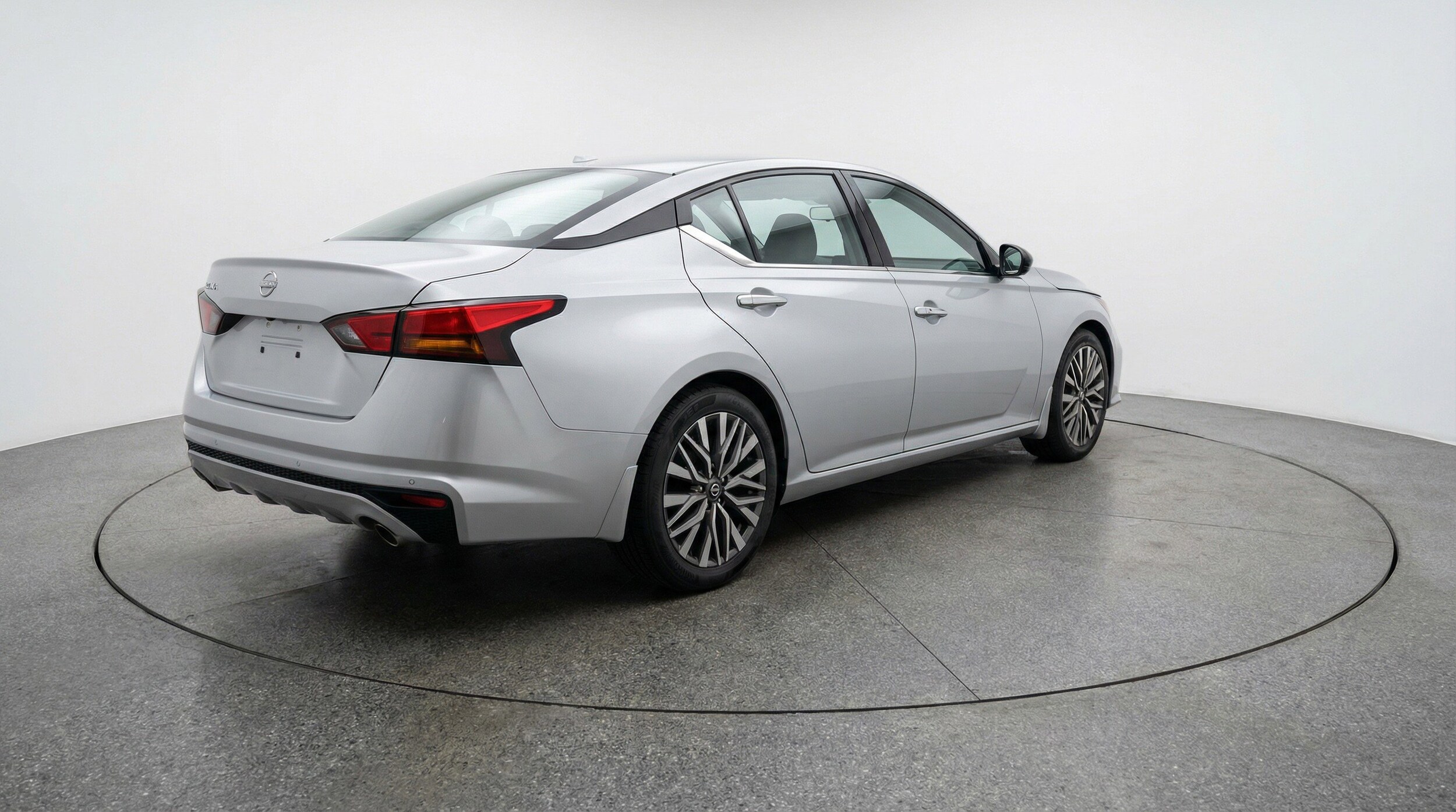 Thumbnail: 2025 Nissan Altima - 9