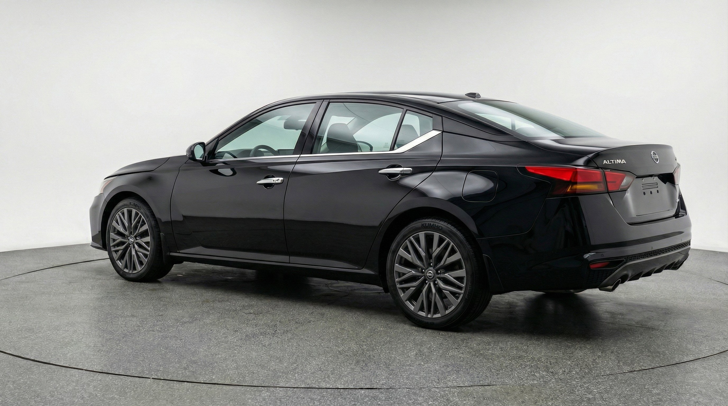 Thumbnail: 2025 Nissan Altima - 6