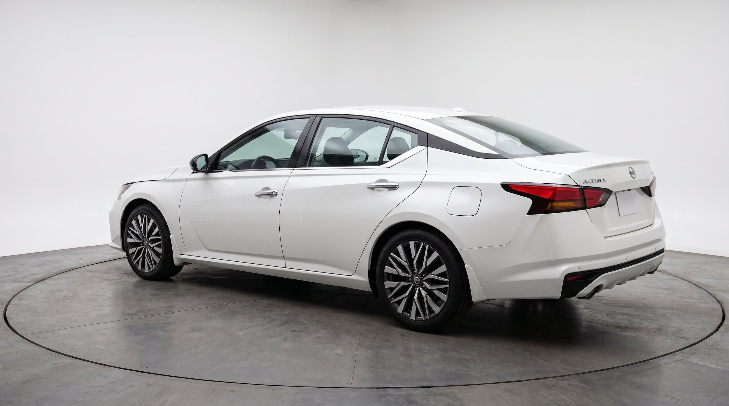Thumbnail: 2025 Nissan Altima - 6
