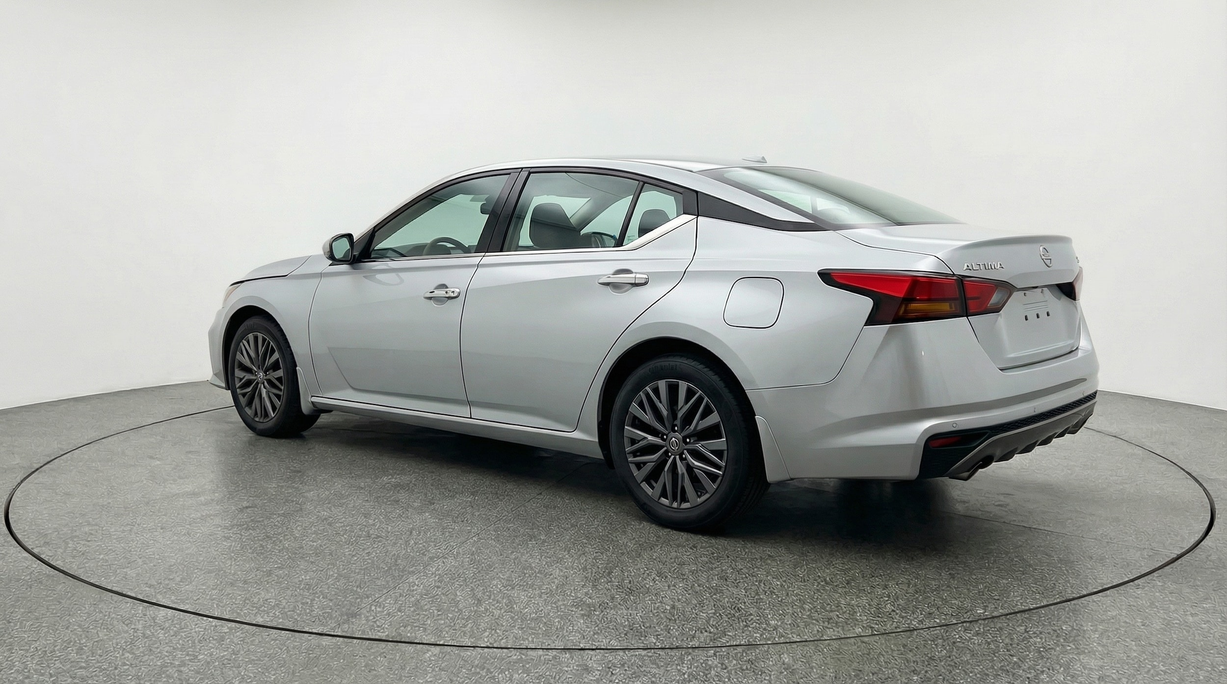 Thumbnail: 2025 Nissan Altima - 5