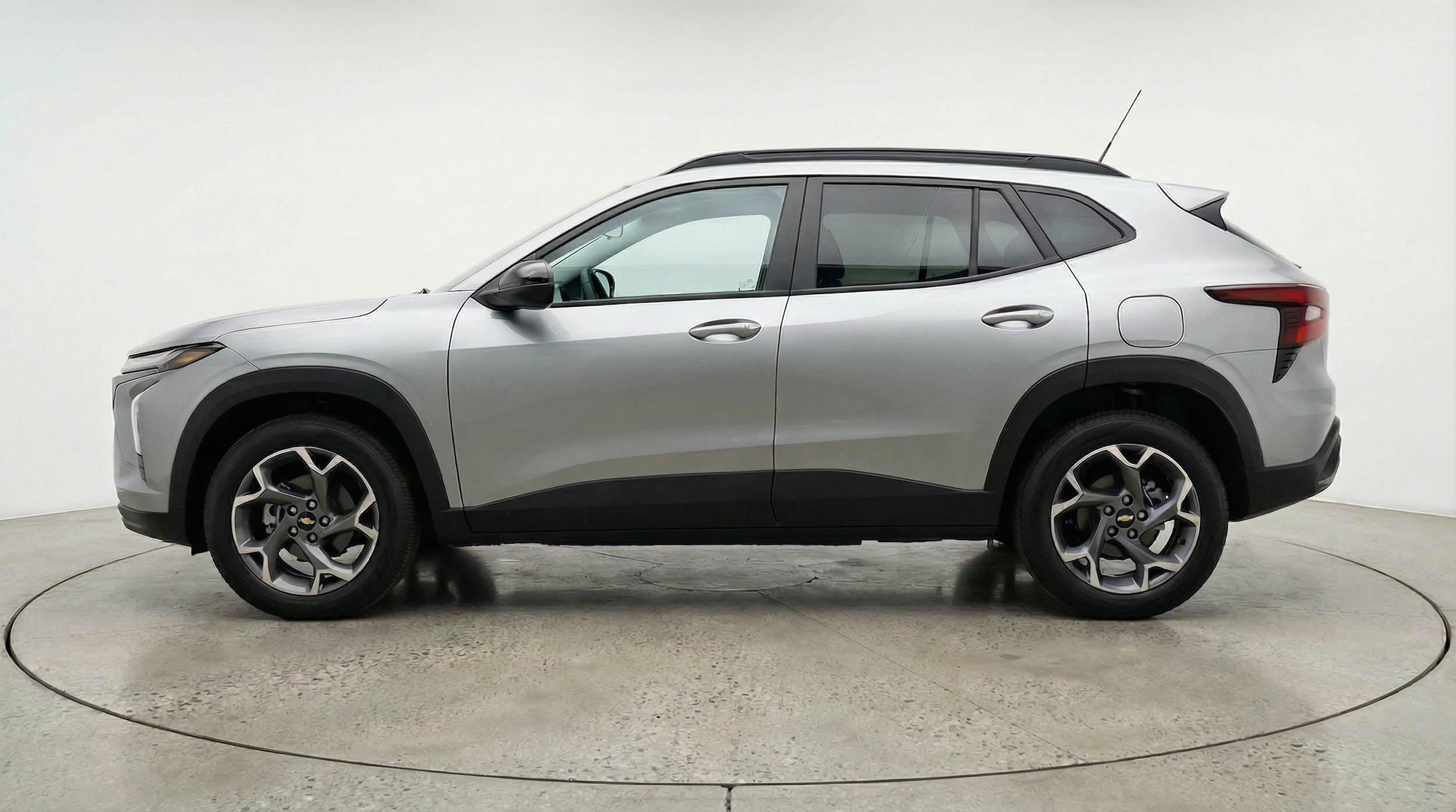 Thumbnail: 2025 Chevrolet Trax - 4