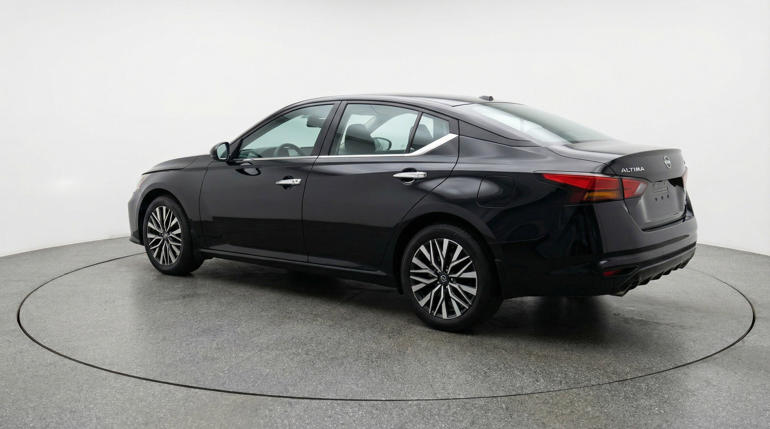 Thumbnail: 2025 Nissan Altima - 6