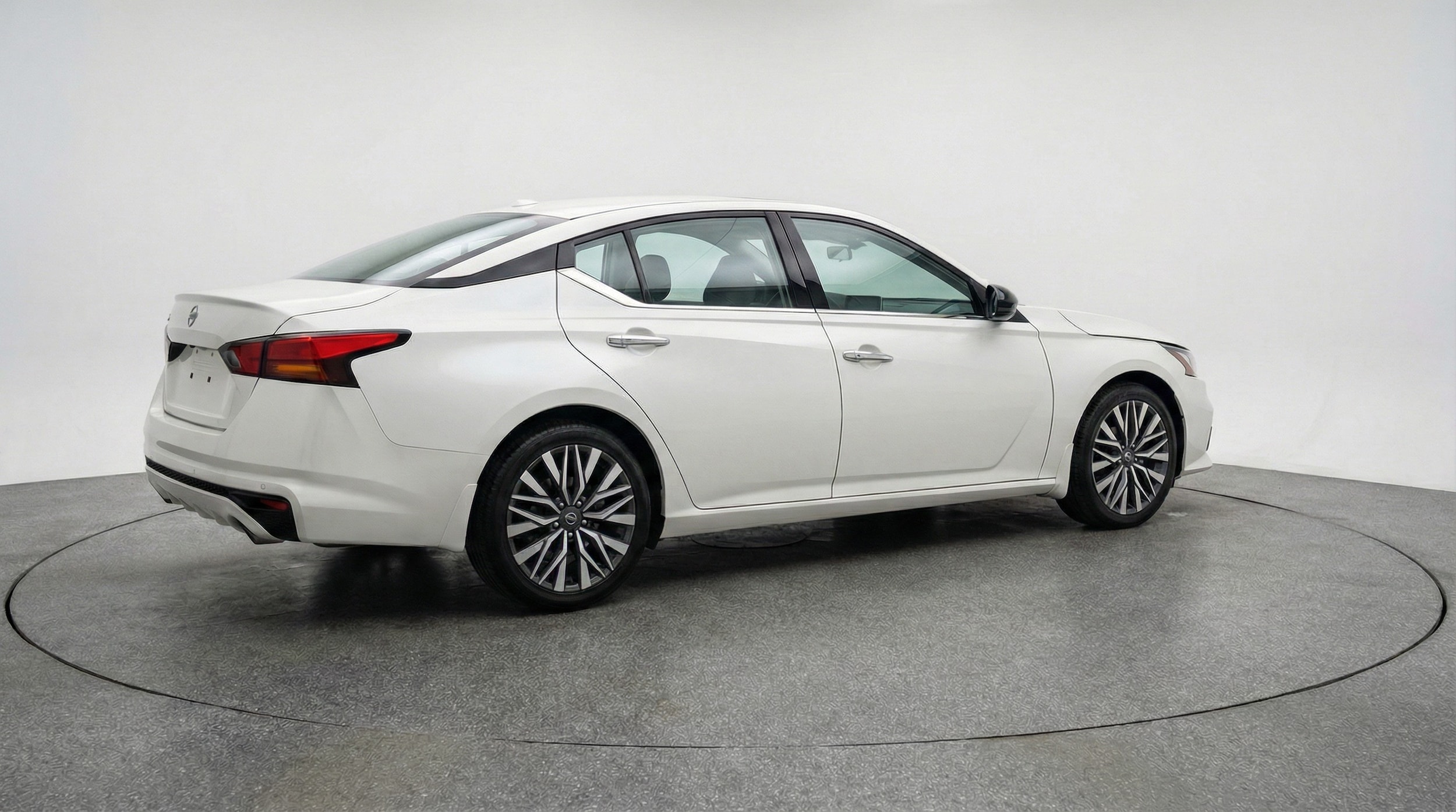 Thumbnail: 2025 Nissan Altima - 7