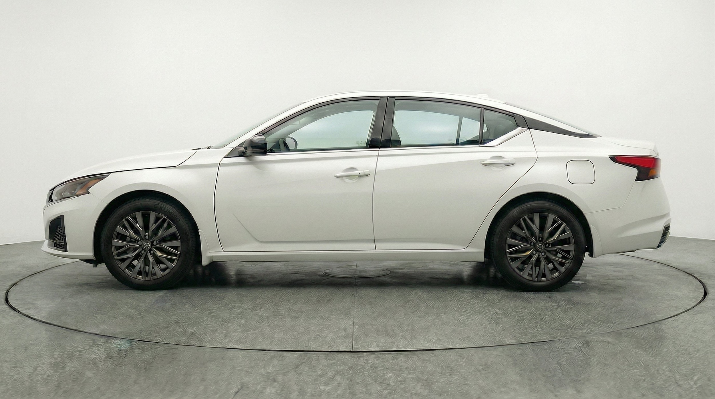Thumbnail: 2026 Nissan Altima - 5