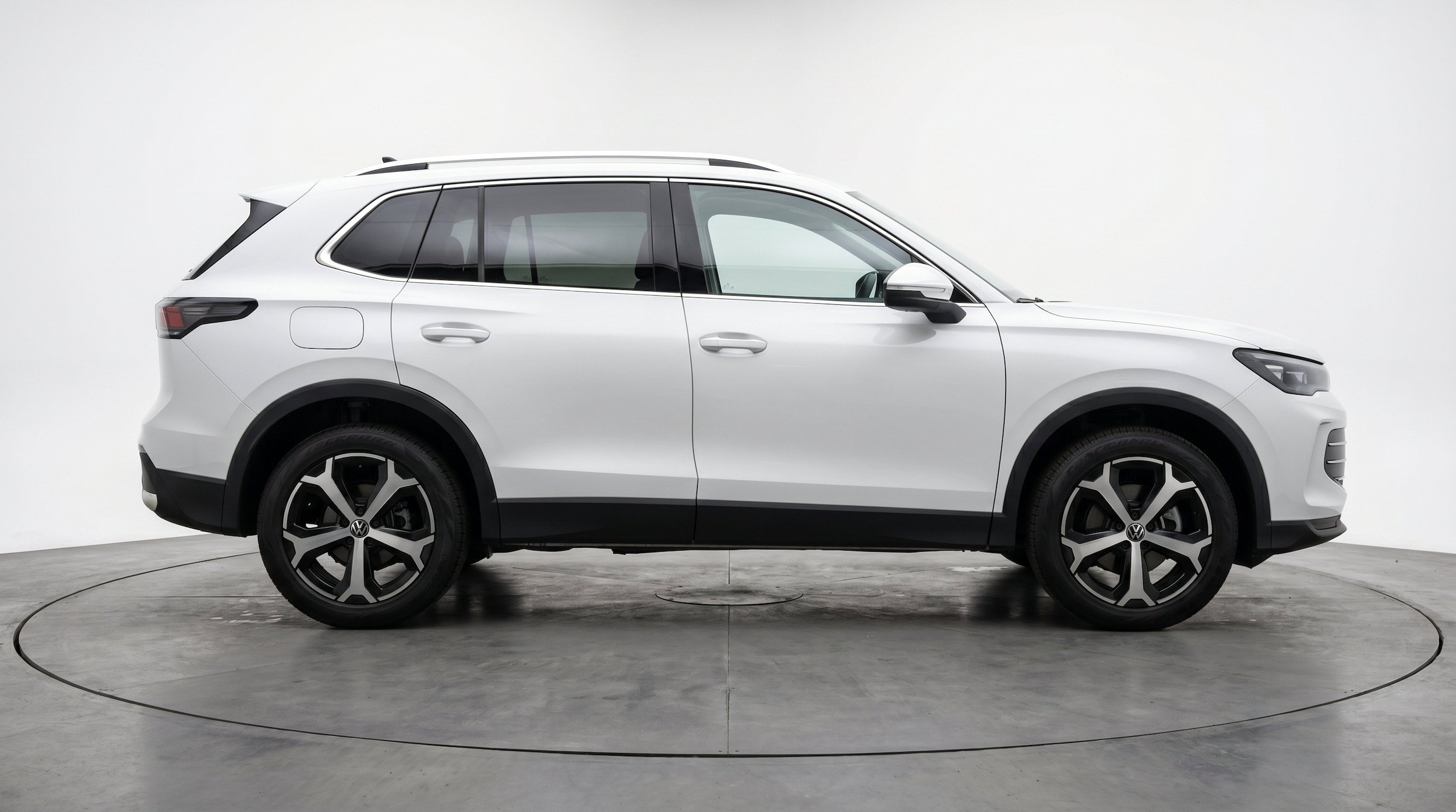Thumbnail: 2026 Volkswagen Tiguan - 11
