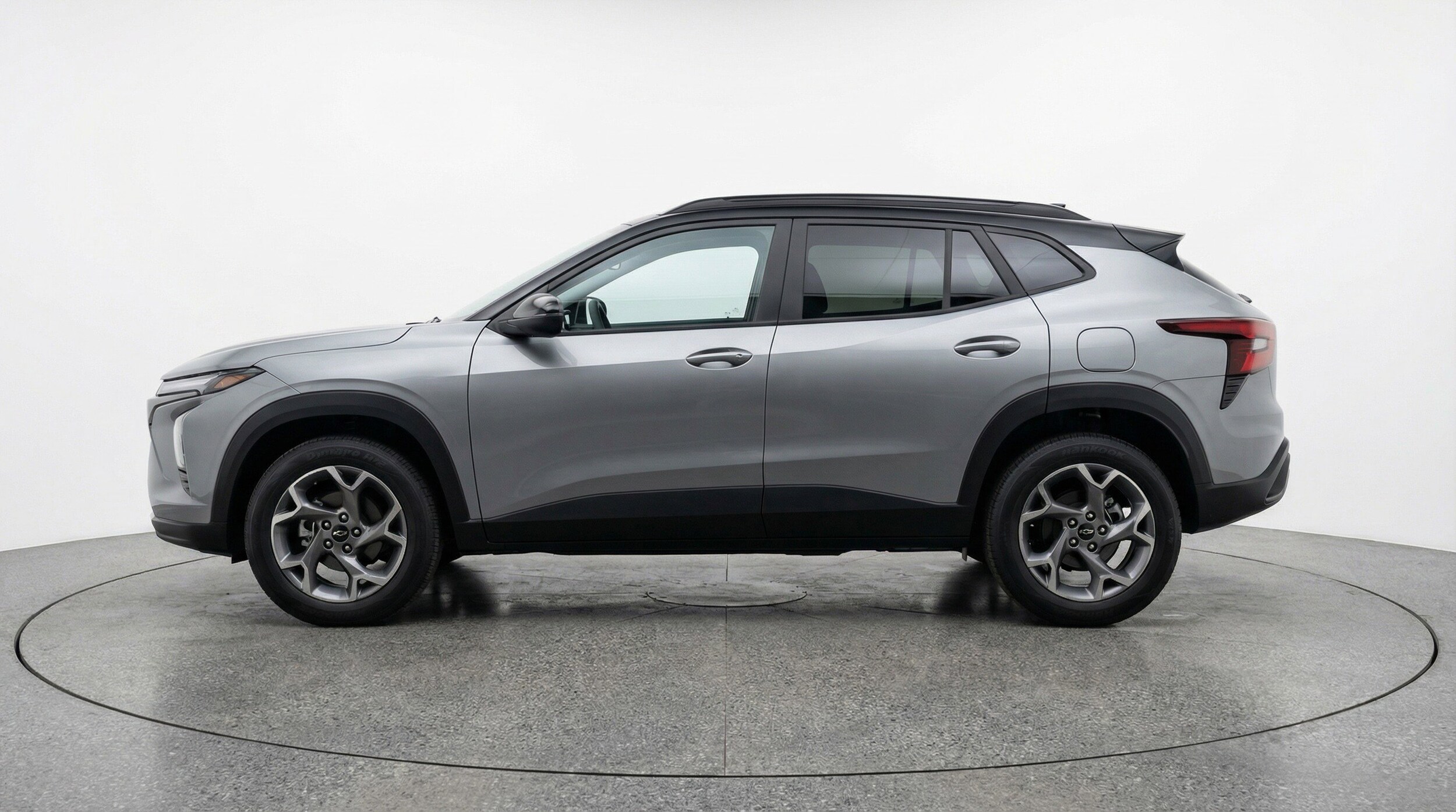 Thumbnail: 2025 Chevrolet Trax - 5