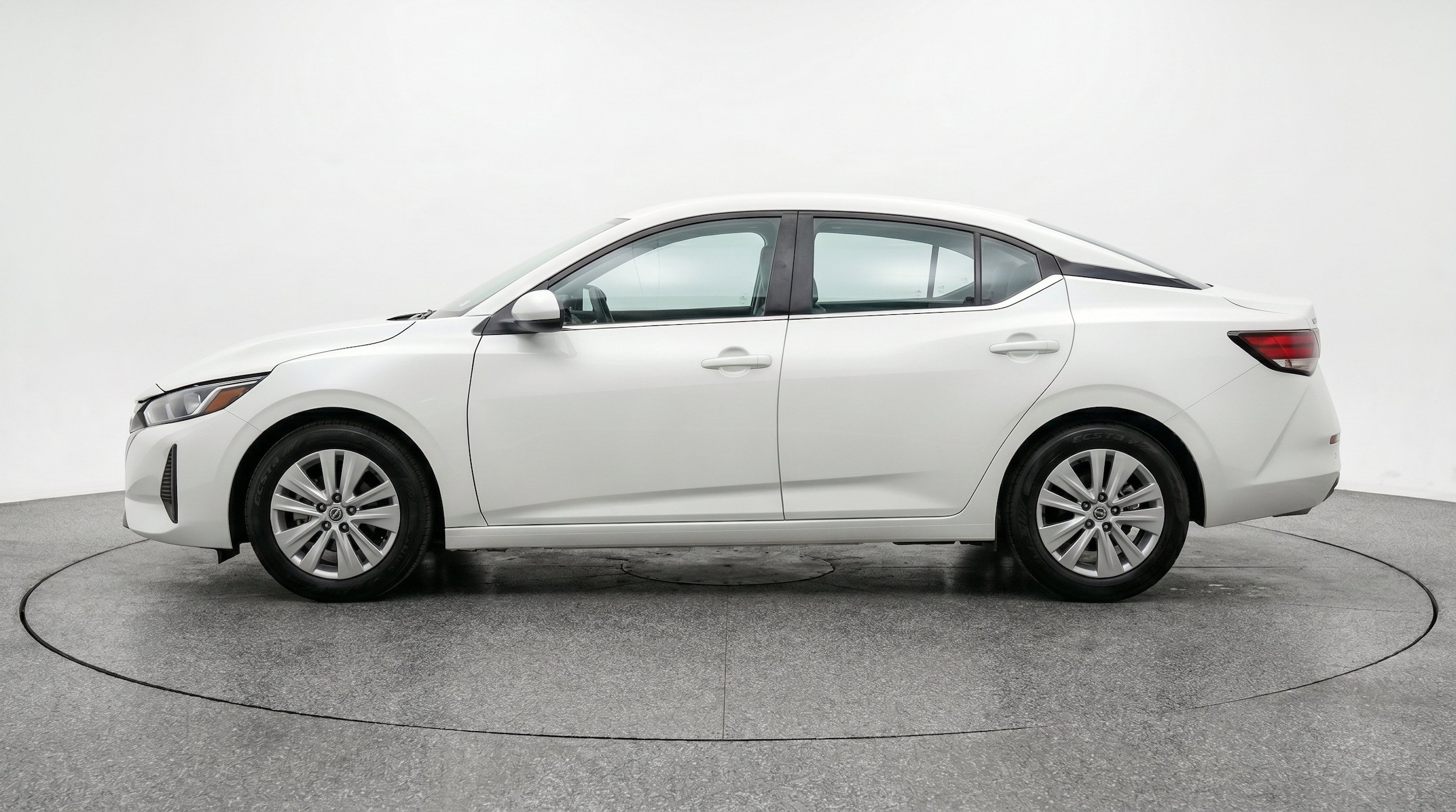 Thumbnail: 2025 Nissan Sentra - 5
