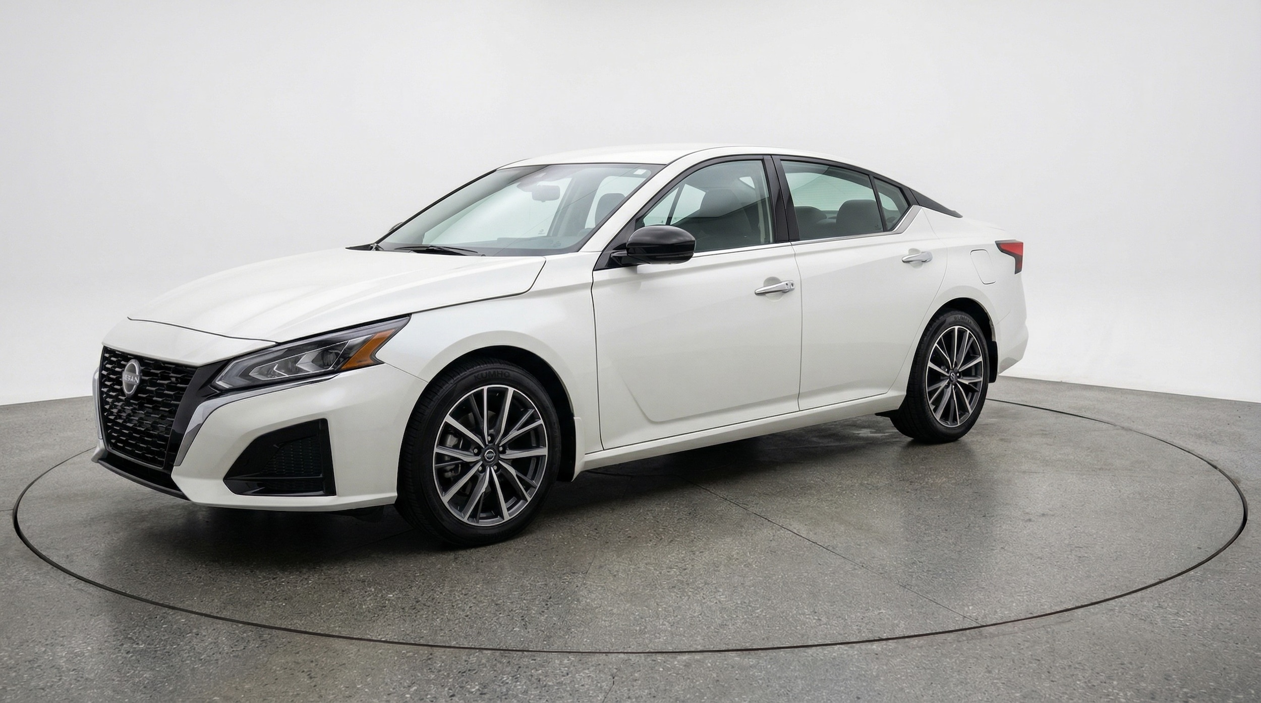 Thumbnail: 2025 Nissan Altima - 3