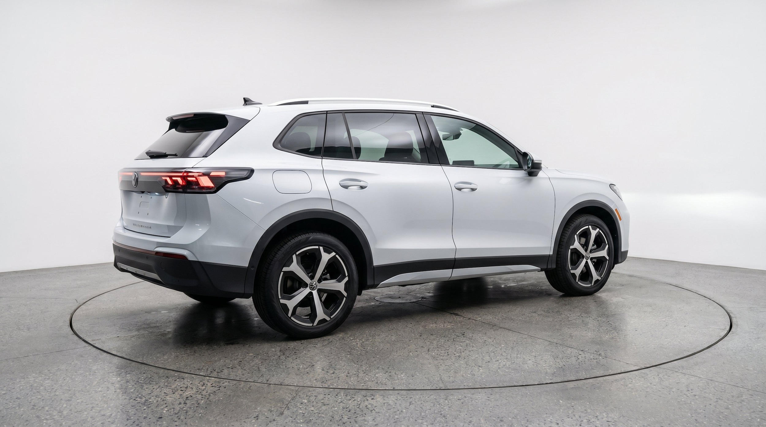 Thumbnail: 2026 Volkswagen Tiguan - 9