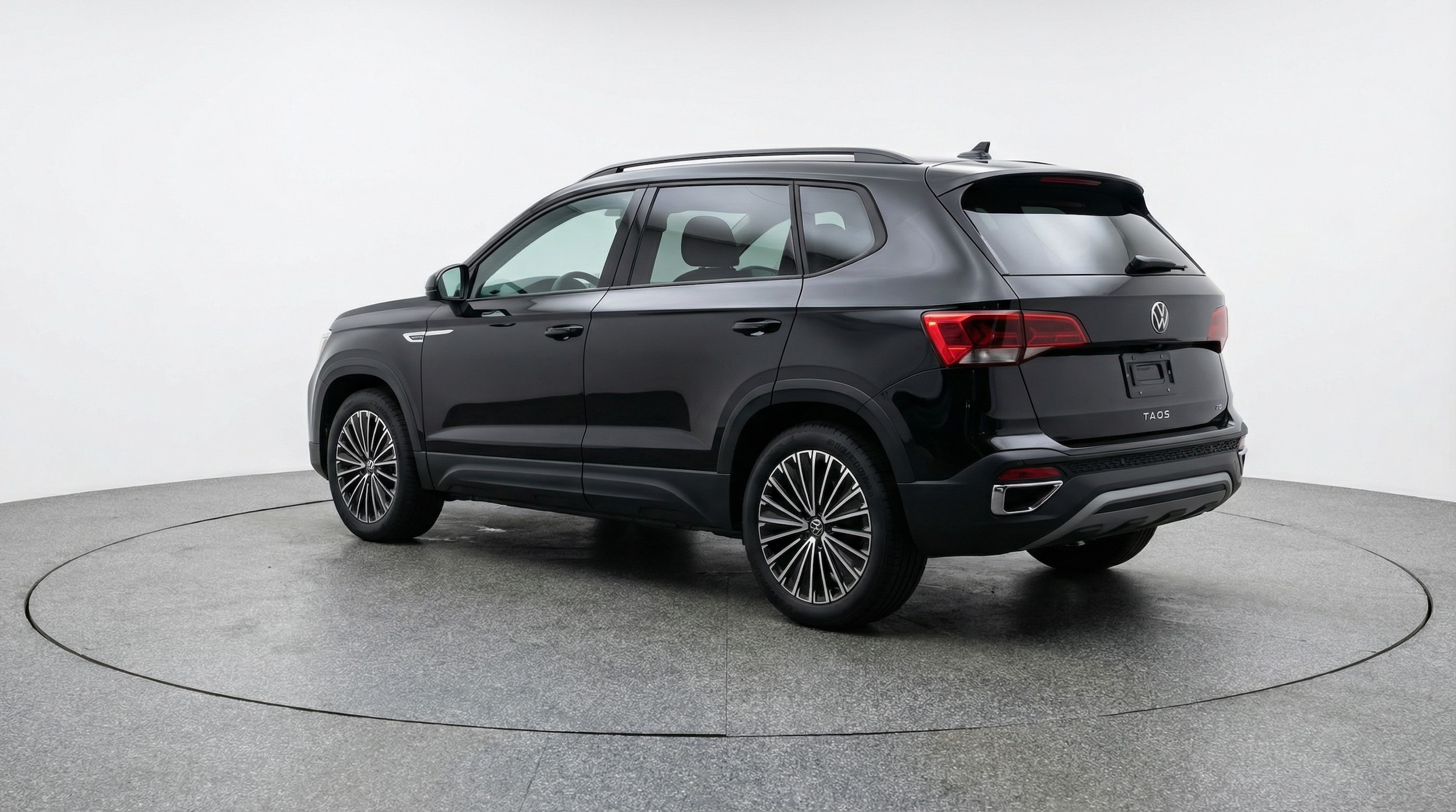 Thumbnail: 2025 Volkswagen Taos - 5