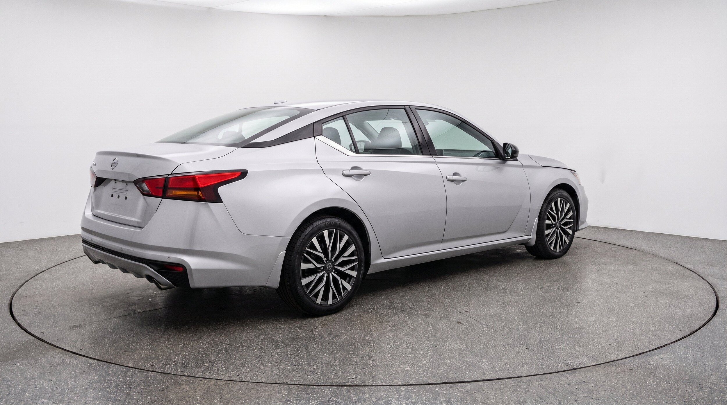 Thumbnail: 2025 Nissan Altima - 9