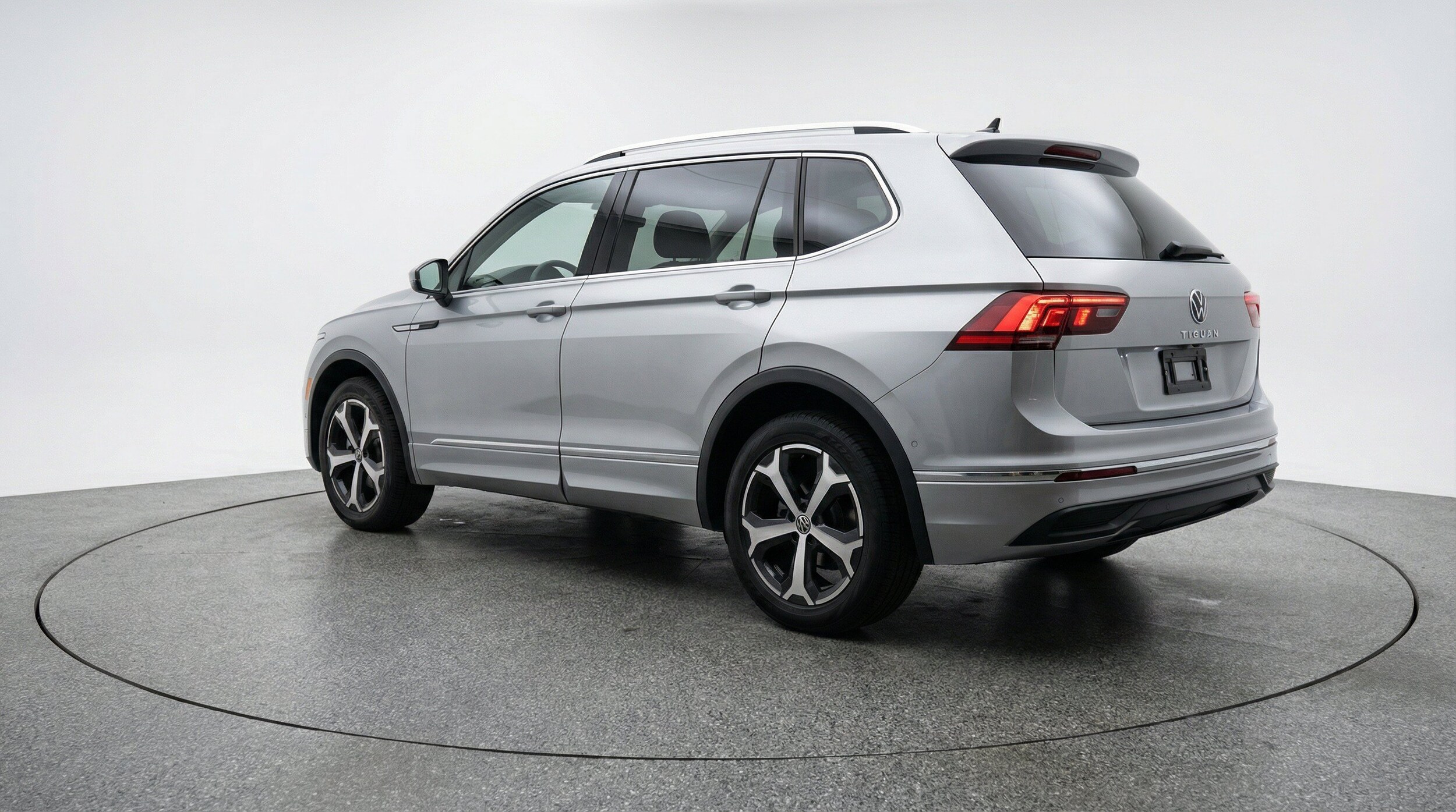 Thumbnail: 2026 Volkswagen Tiguan - 6