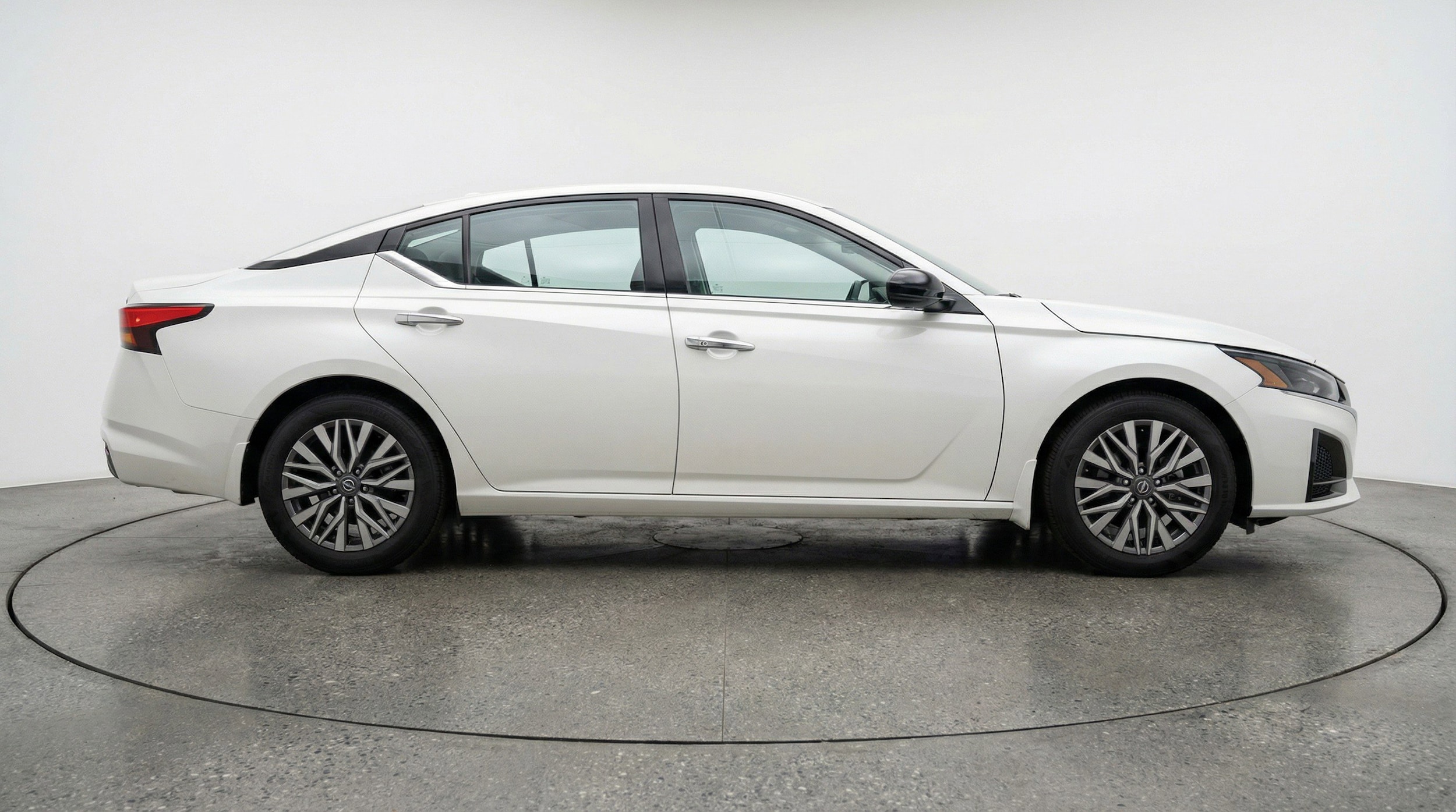 Thumbnail: 2025 Nissan Altima - 11