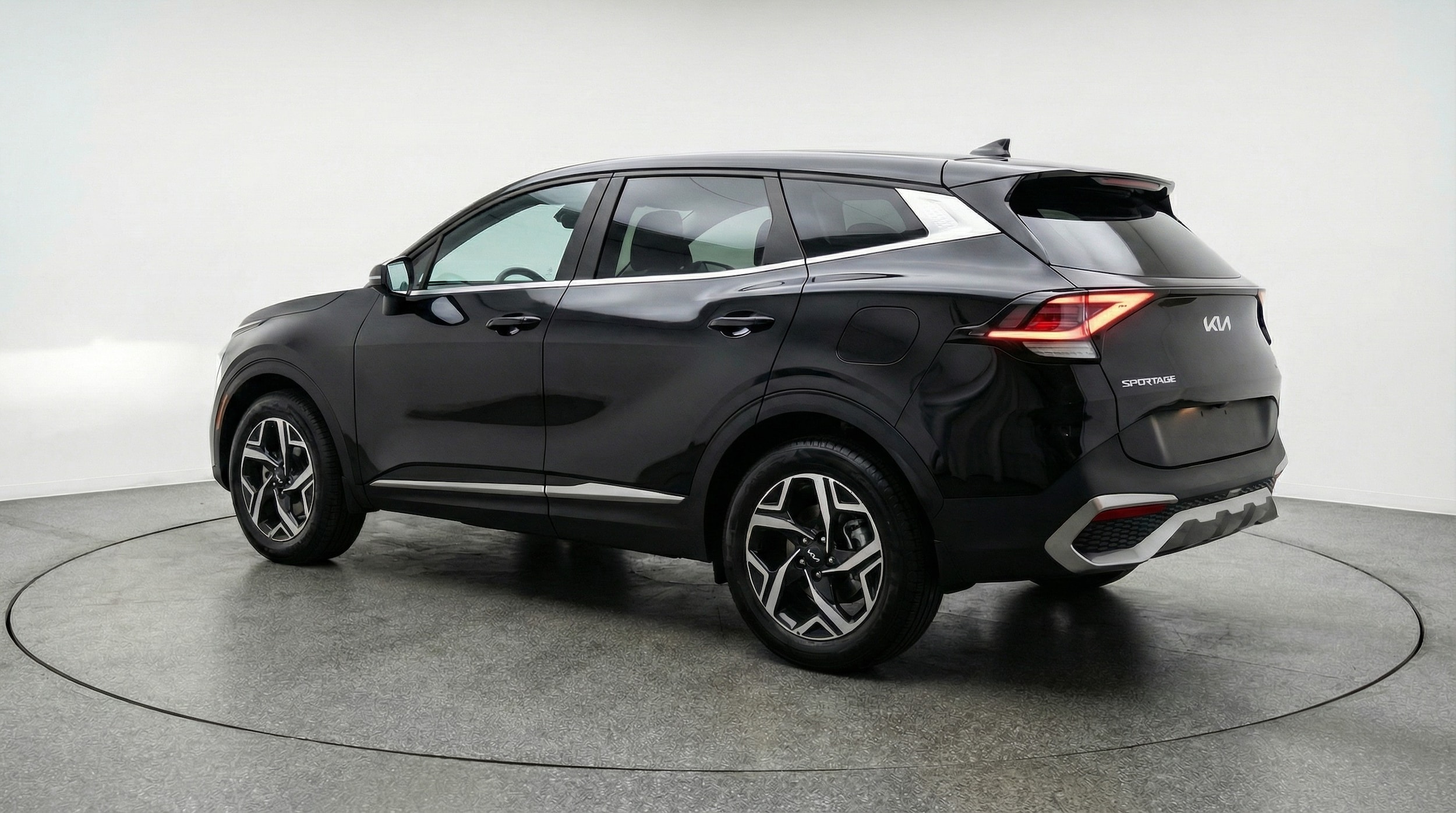 Thumbnail: 2025 Kia Sportage - 5