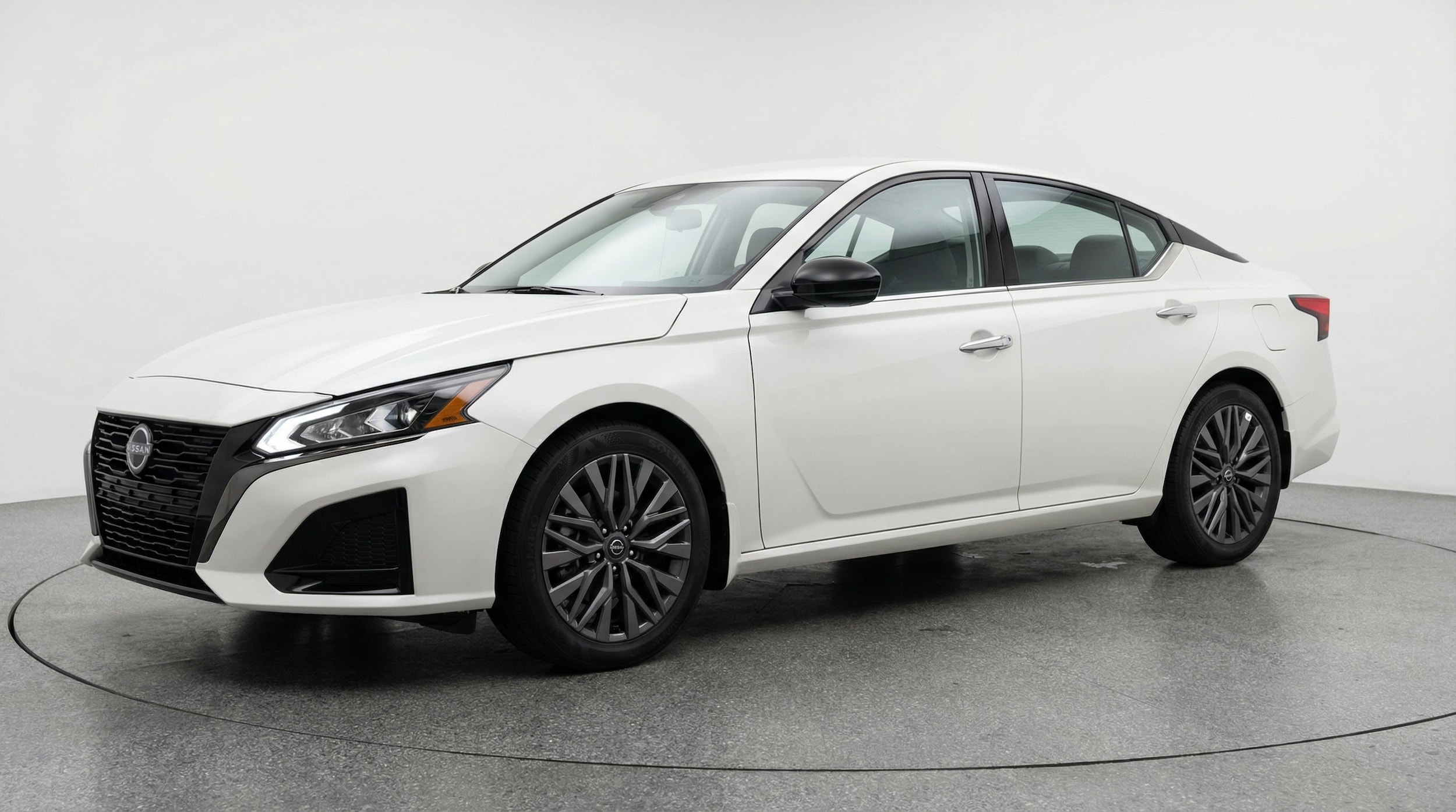 Thumbnail: 2025 Nissan Altima - 3