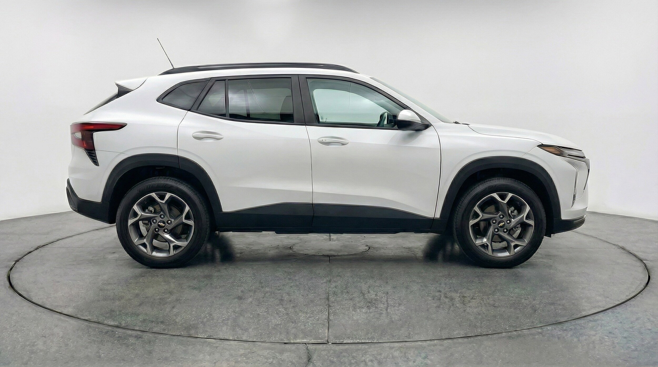 Thumbnail: 2025 Chevrolet Trax - 11