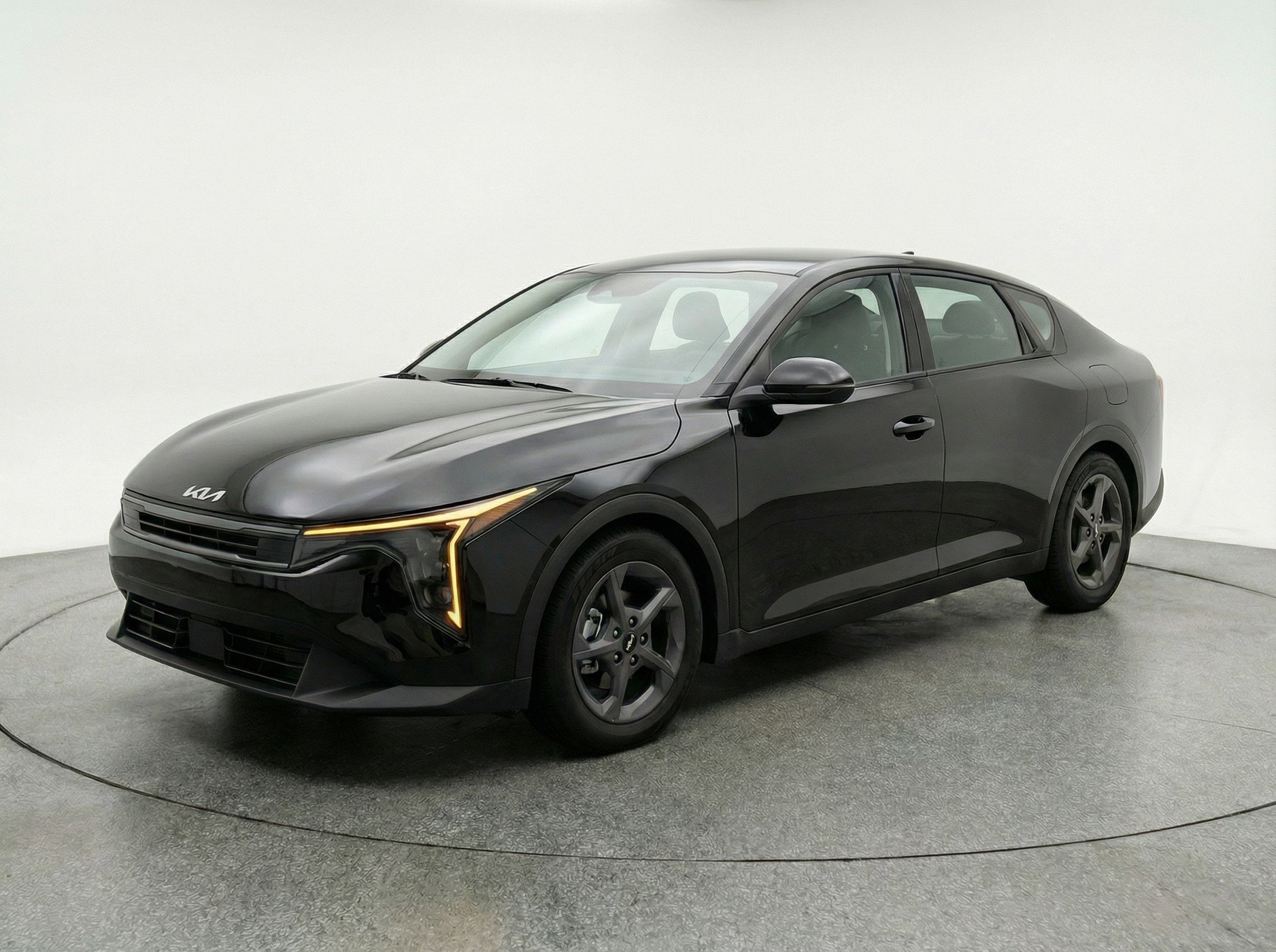 Thumbnail: 2025 Kia K4 - 3