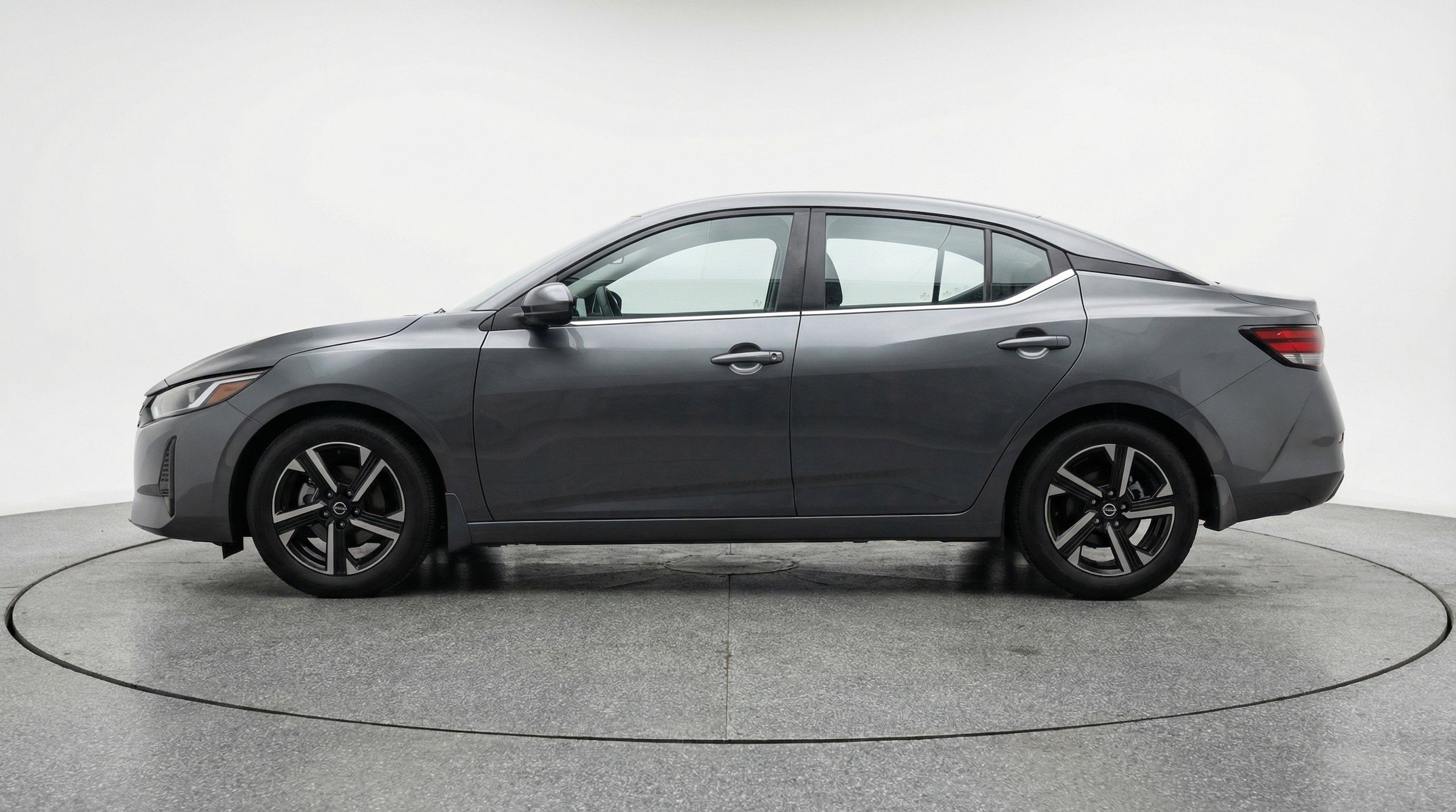 Thumbnail: 2025 Nissan Sentra - 5