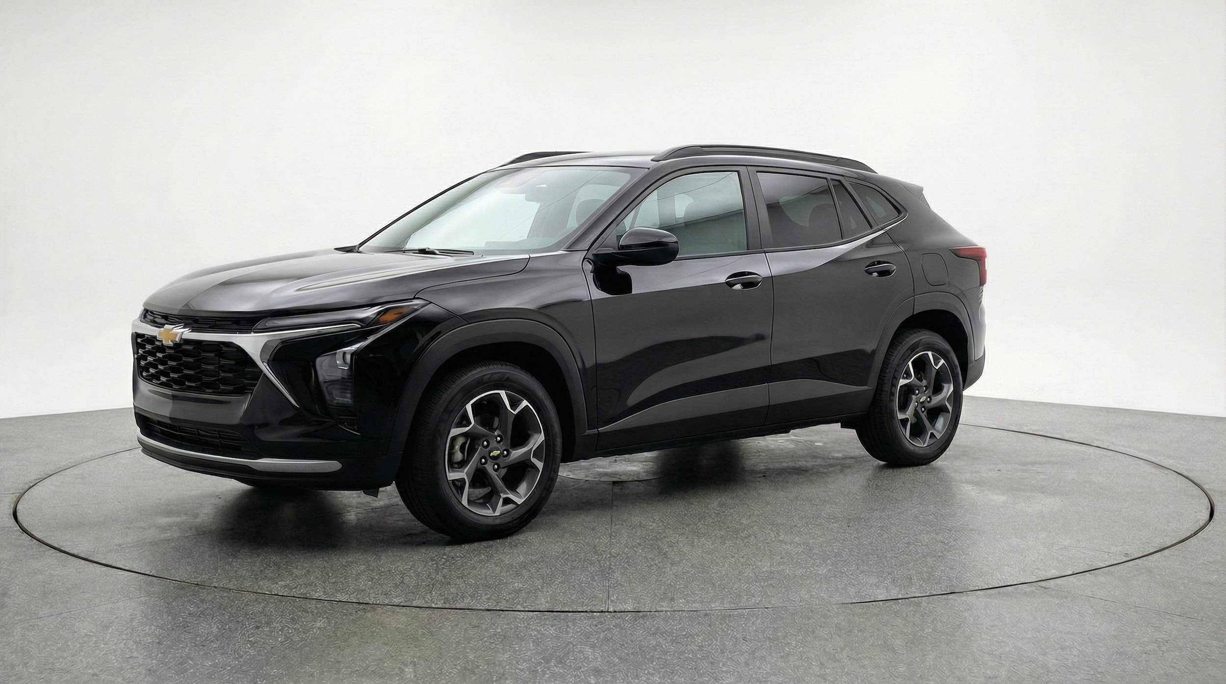 Thumbnail: 2025 Chevrolet Trax - 3