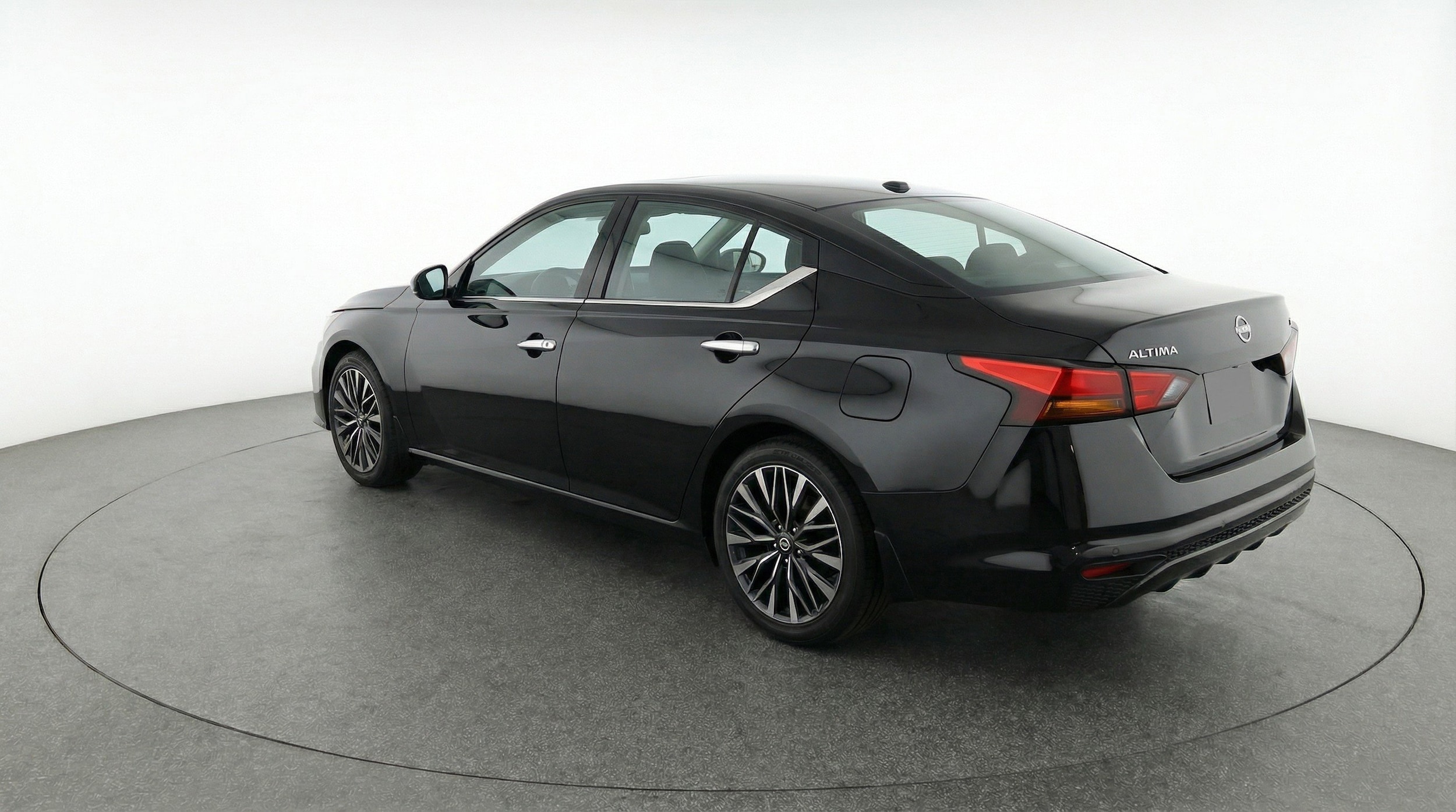 Thumbnail: 2025 Nissan Altima - 6