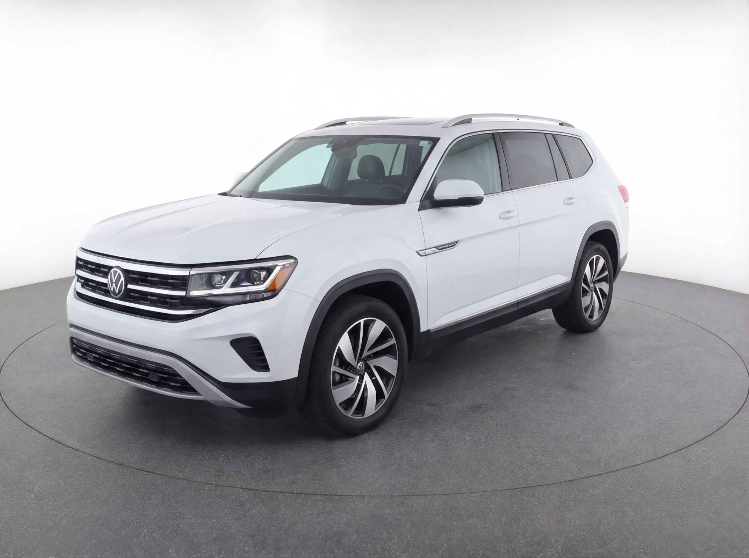 Thumbnail: 2024 Volkswagen Atlas - 3