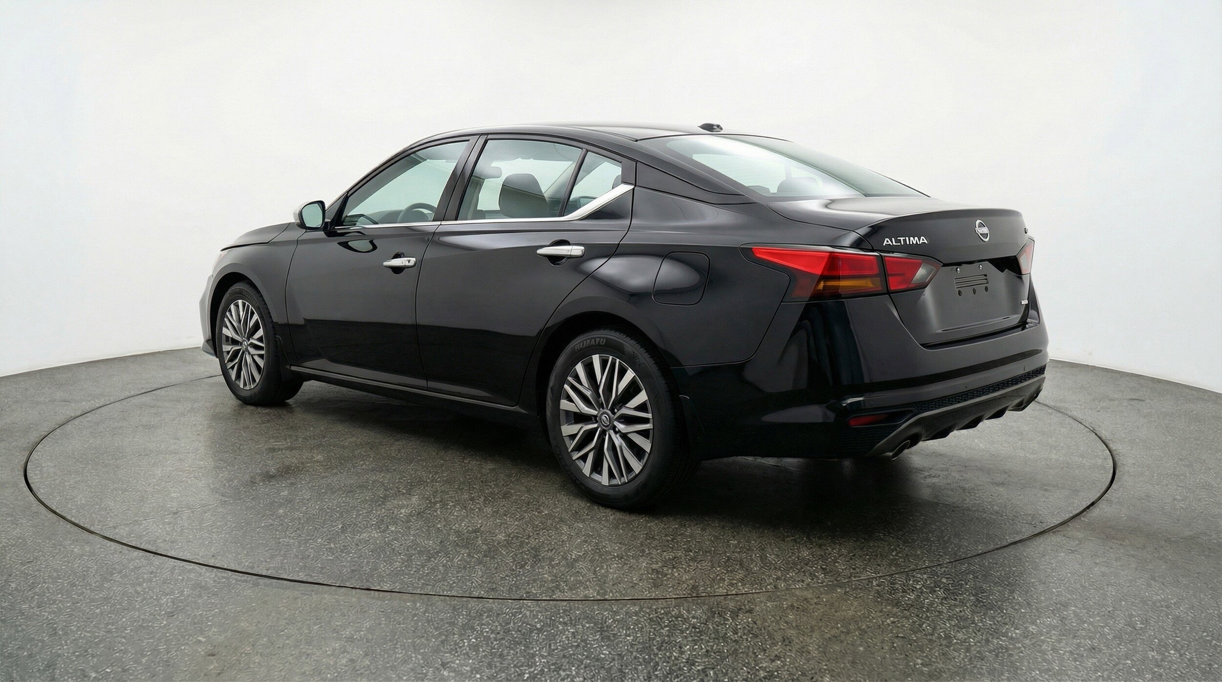 Thumbnail: 2025 Nissan Altima - 6