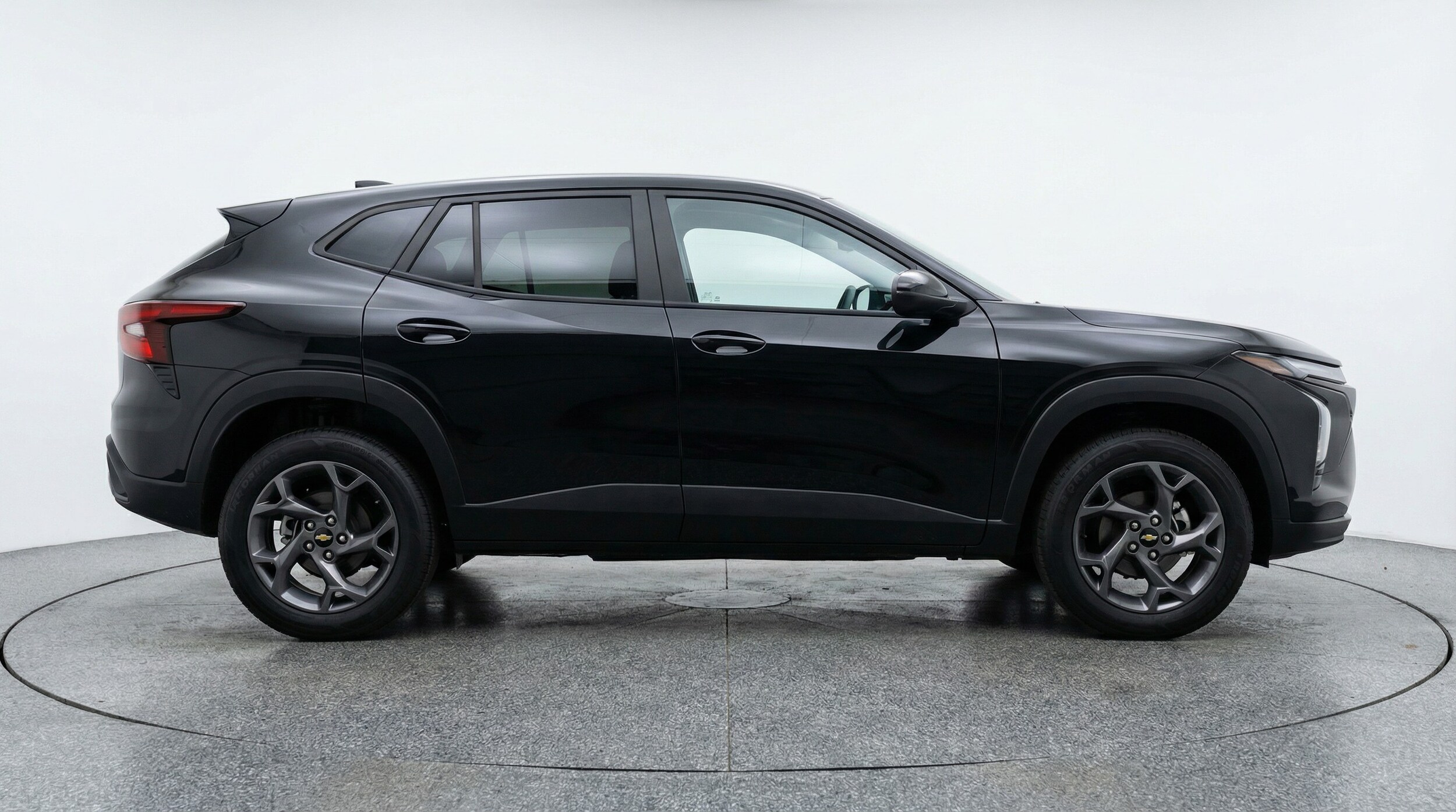 Thumbnail: 2025 Chevrolet Trax - 8