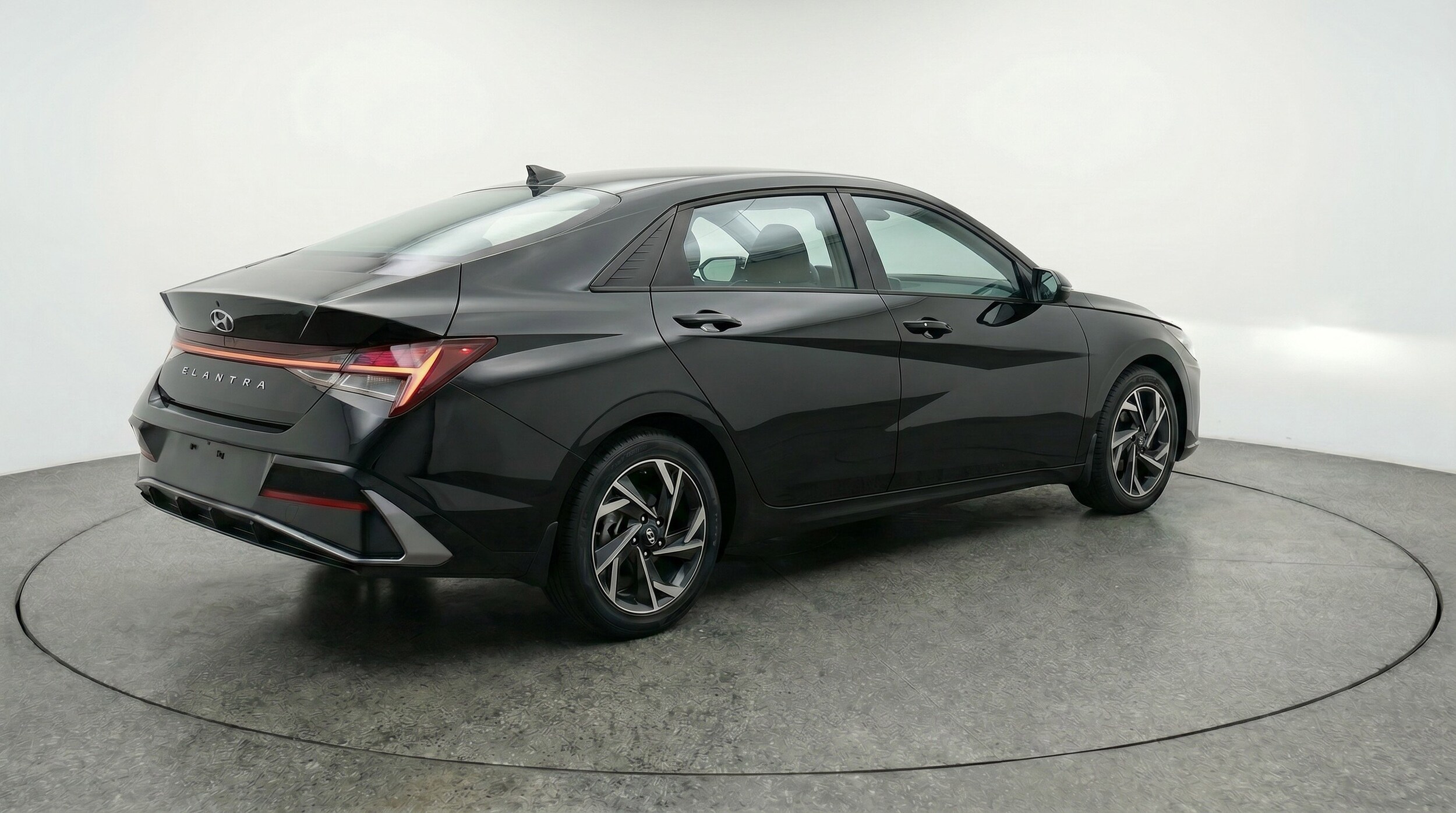 Thumbnail: 2025 Hyundai Elantra - 9