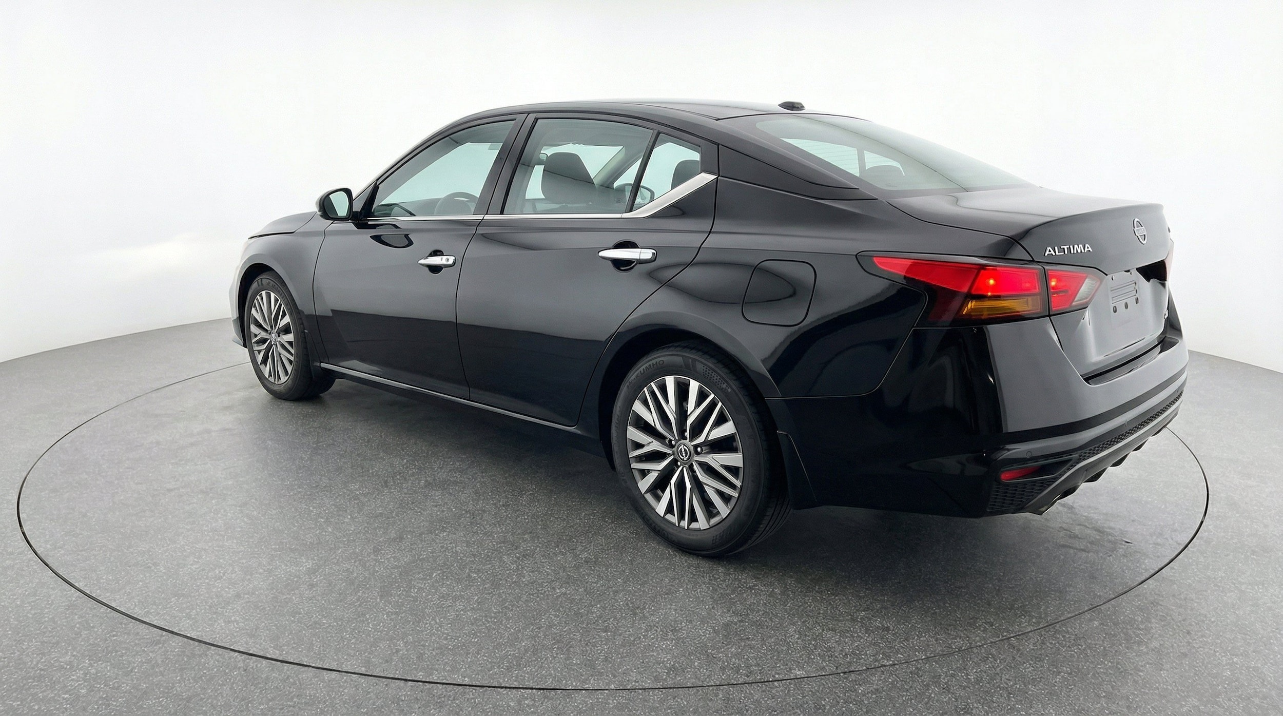 Thumbnail: 2025 Nissan Altima - 6
