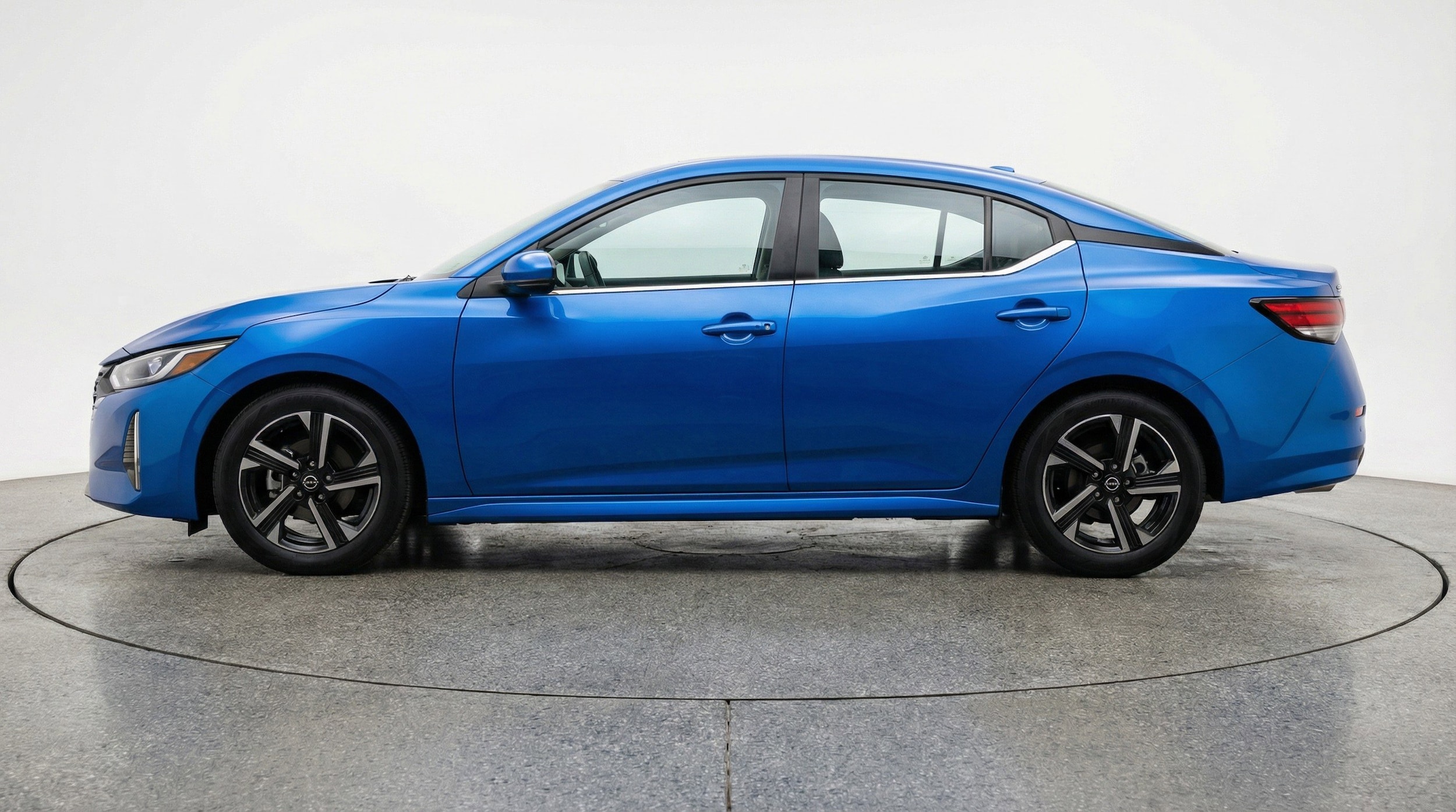 Thumbnail: 2025 Nissan Sentra - 5
